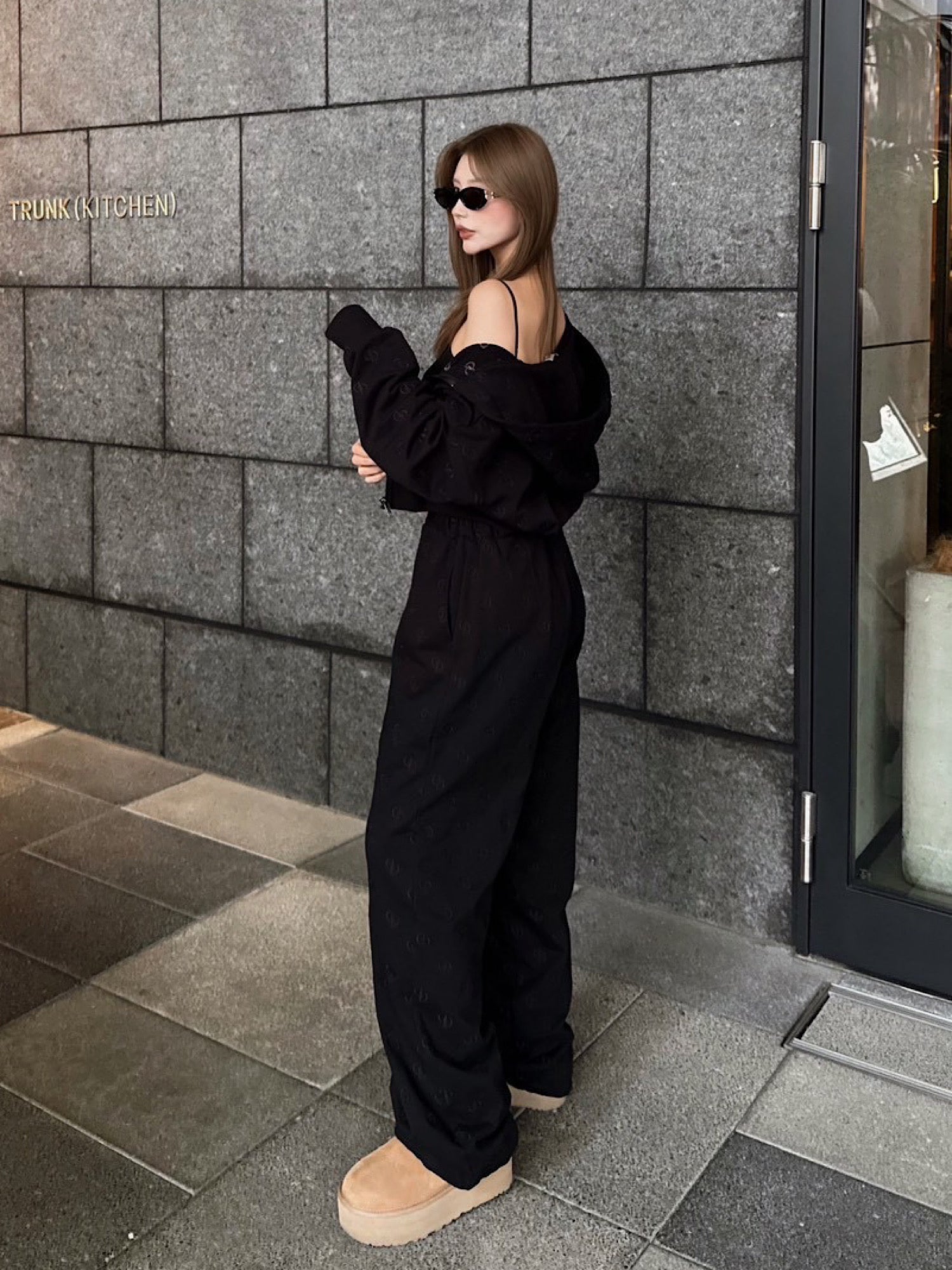 【予約】All over logo sweat pants(BLK 12月中旬〜下旬発送予定)