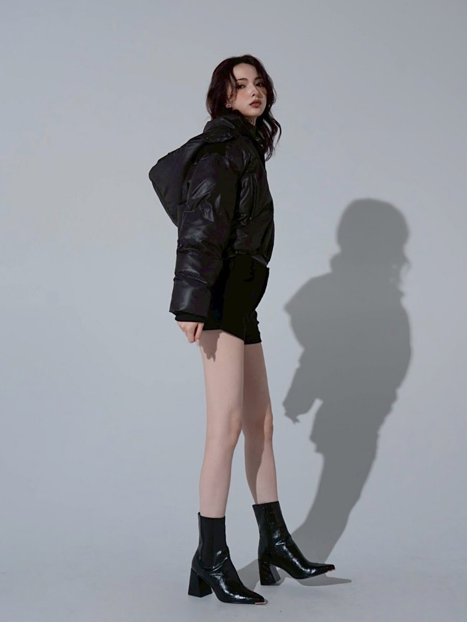 Front pleate side gore boots