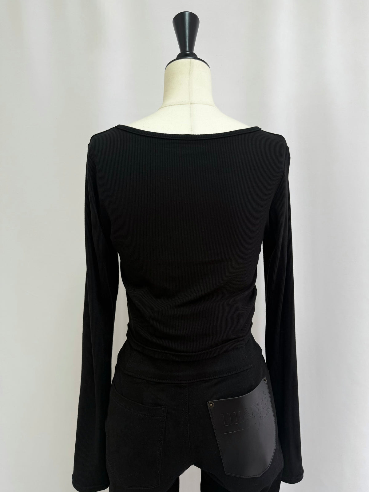 Compact light cardigan