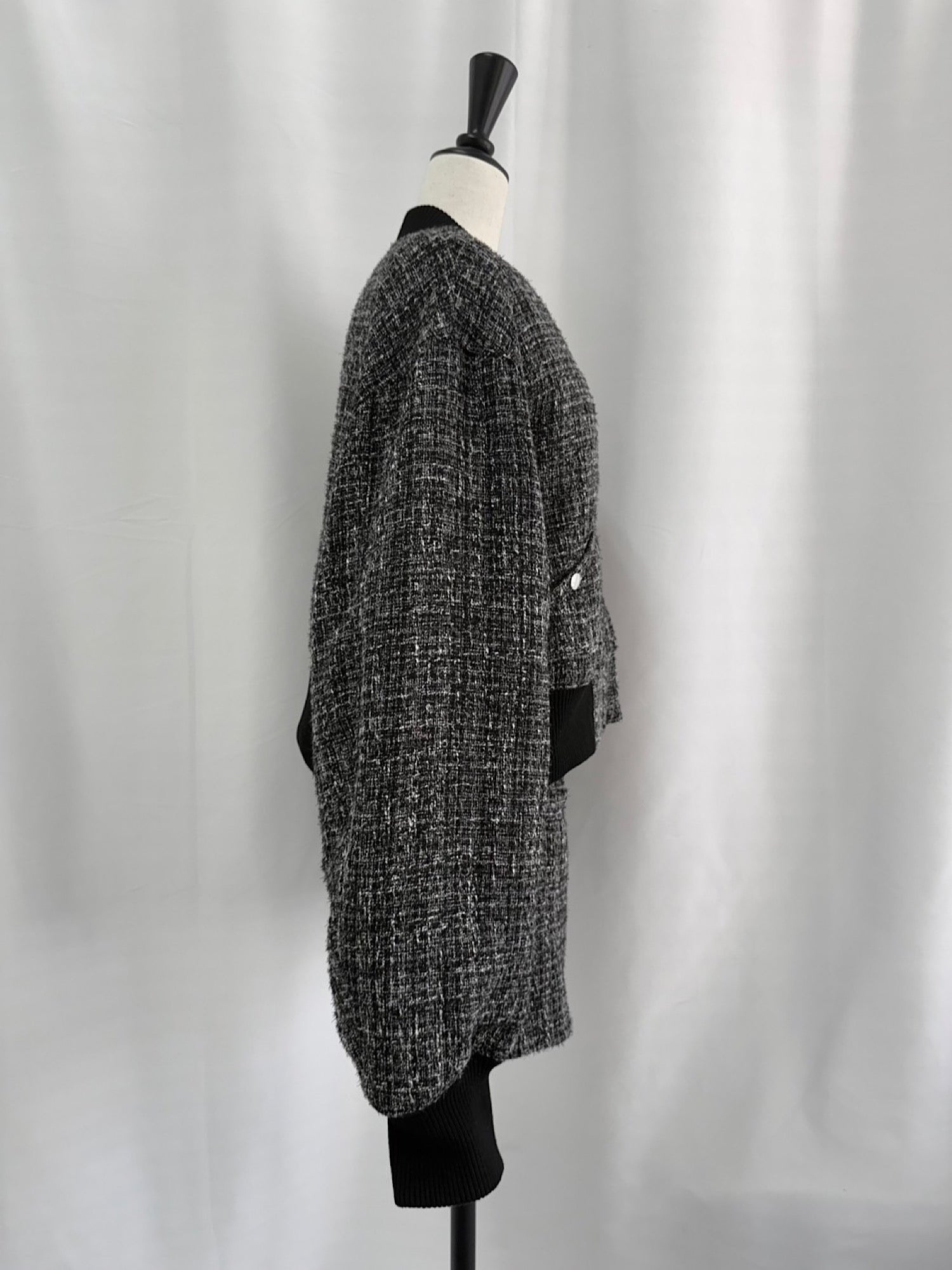 Classic tweed blouson