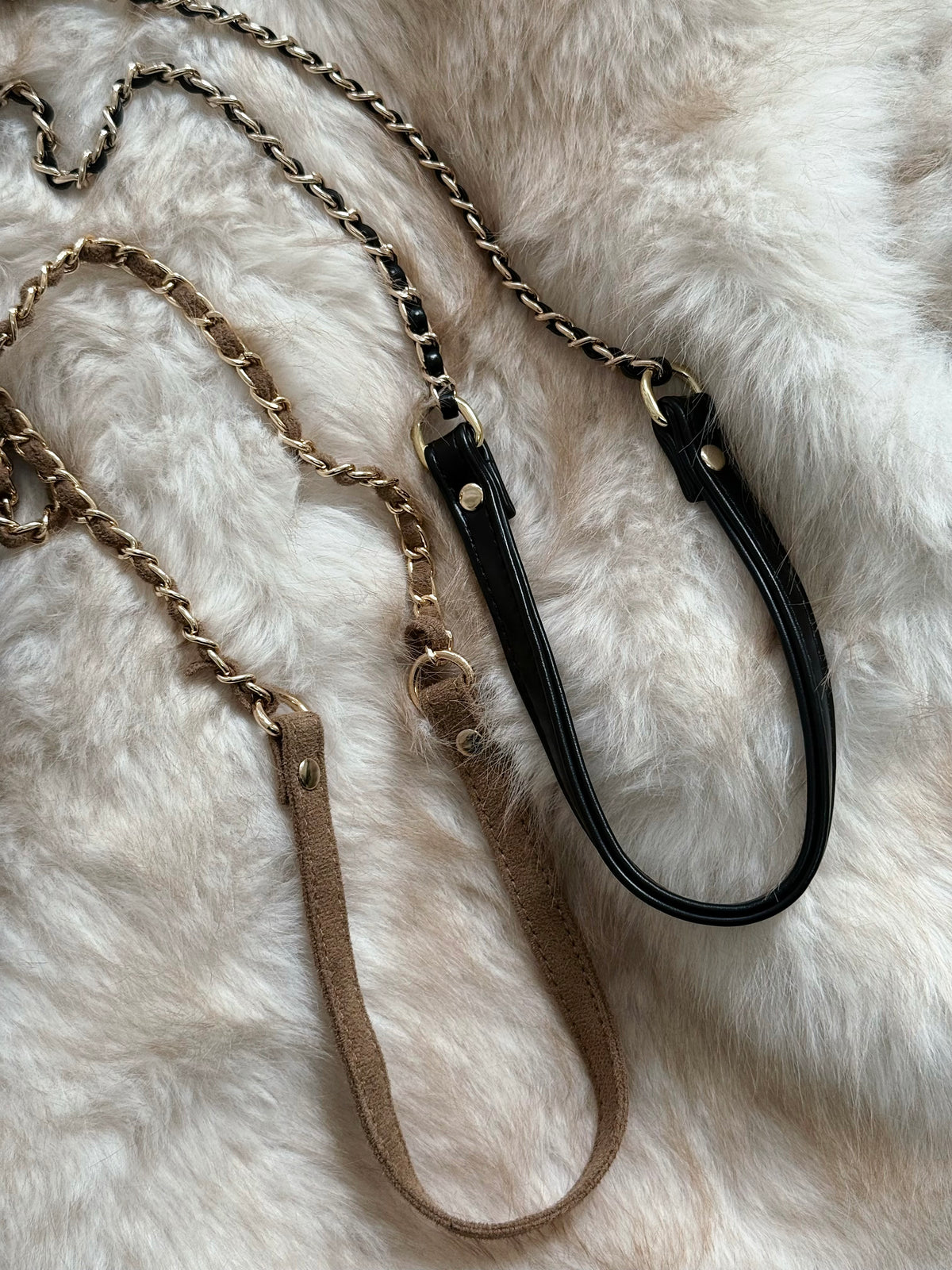 【予約】Quilted leather logo mini bag(11月上旬発送予定)