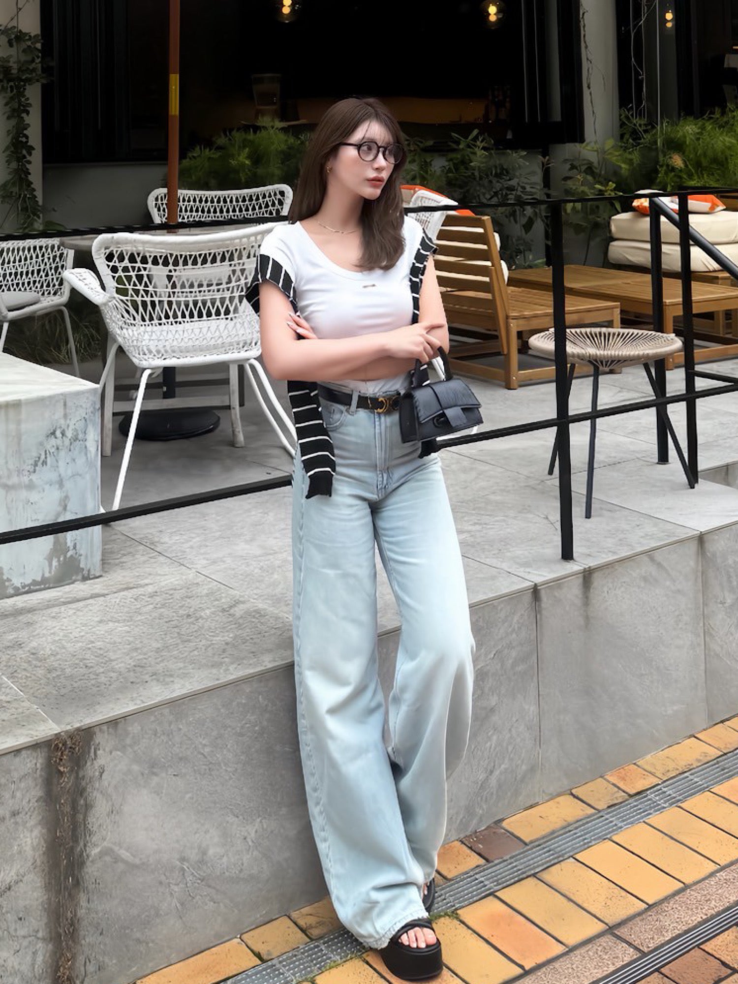 Accent logo cropped Tee