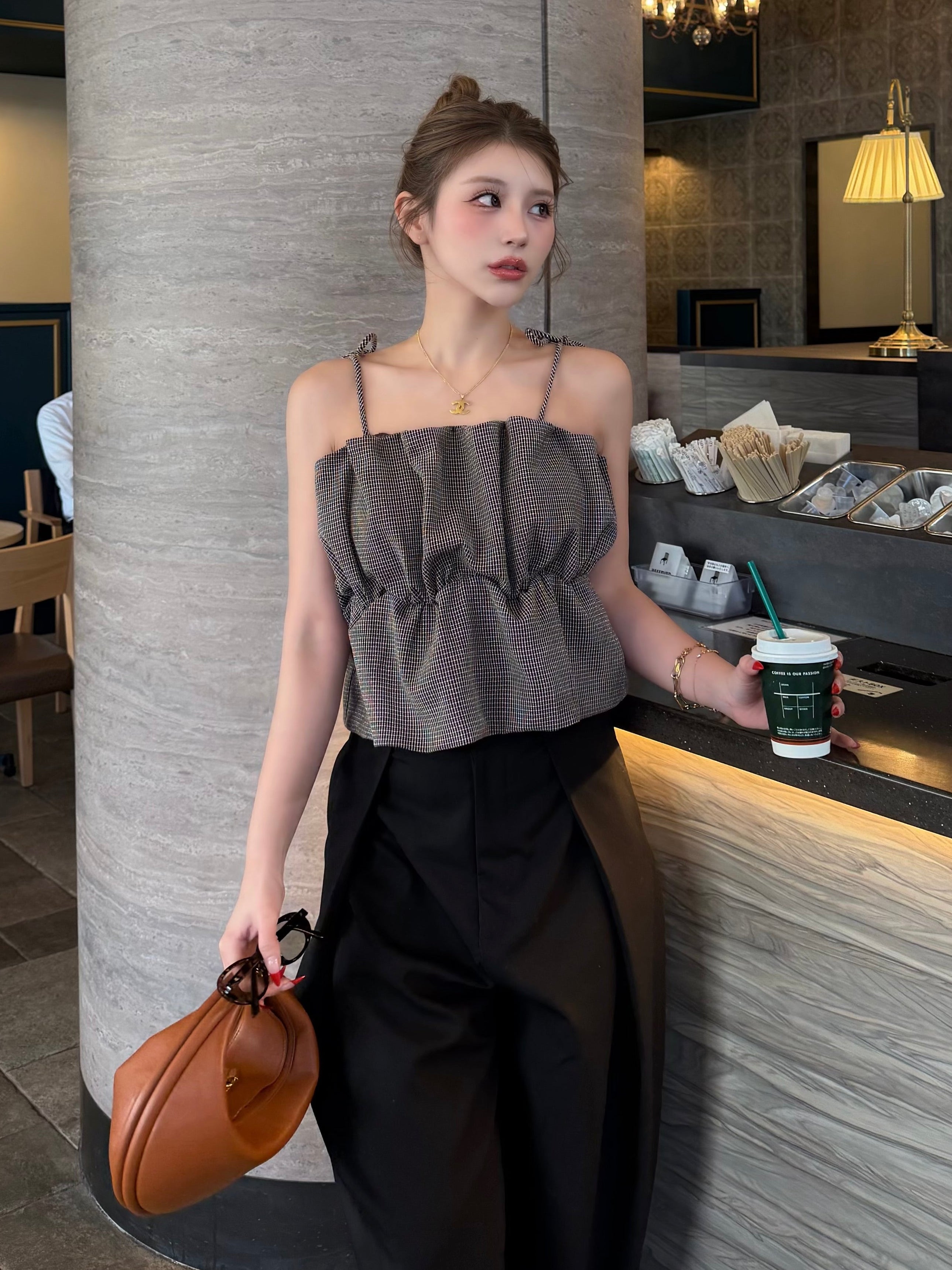 【予約】Tuck volume camisole with inner bra(６月上旬〜7月上旬発送予定)