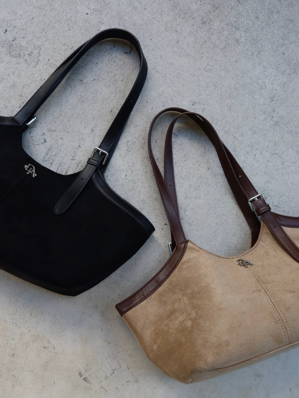 【予約】Suede shoulder bag(9月下旬〜11月上旬発送予定)