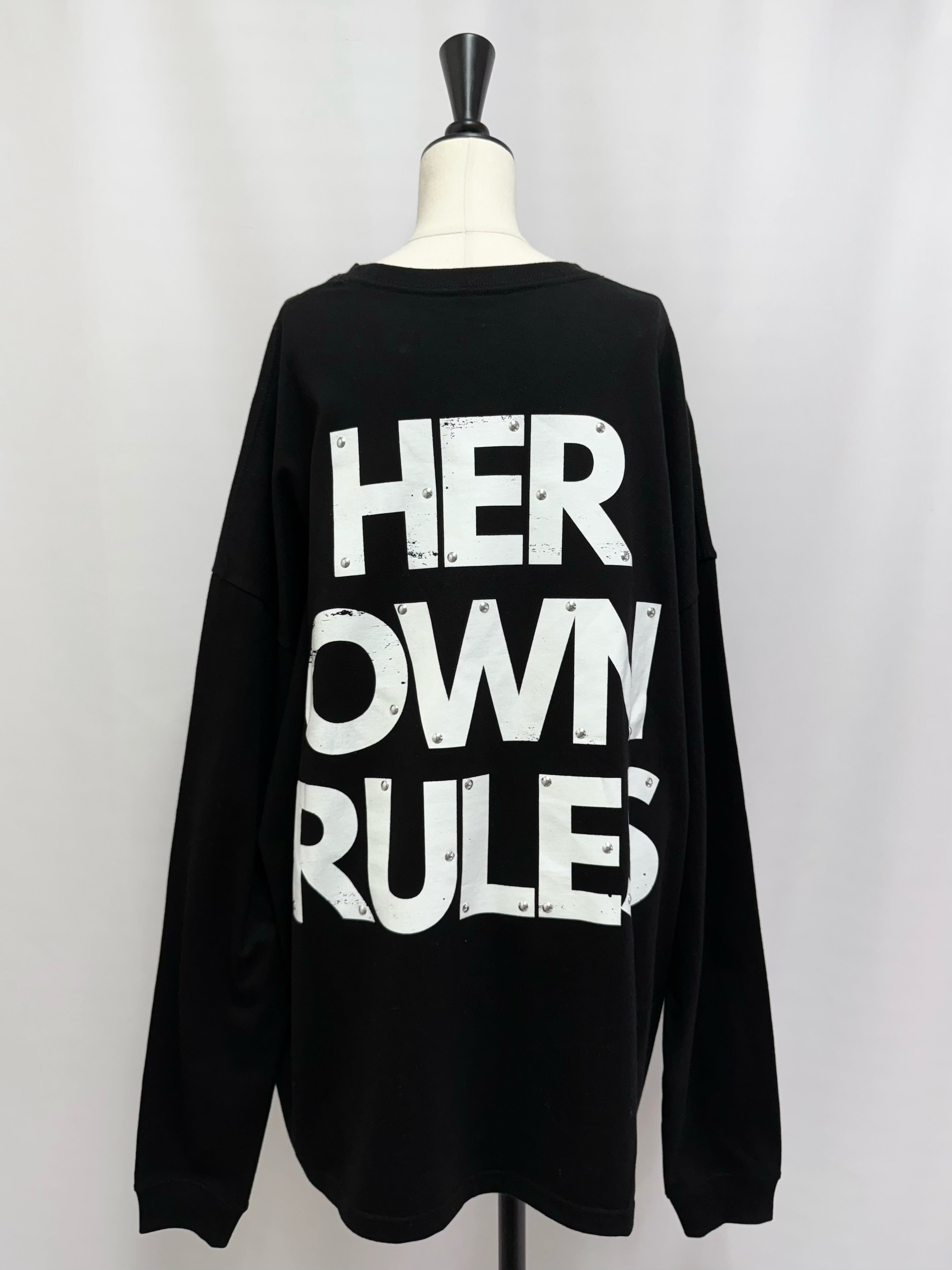 【予約】HER OWN RULES long sleeve Tee(9月下旬発送予定)