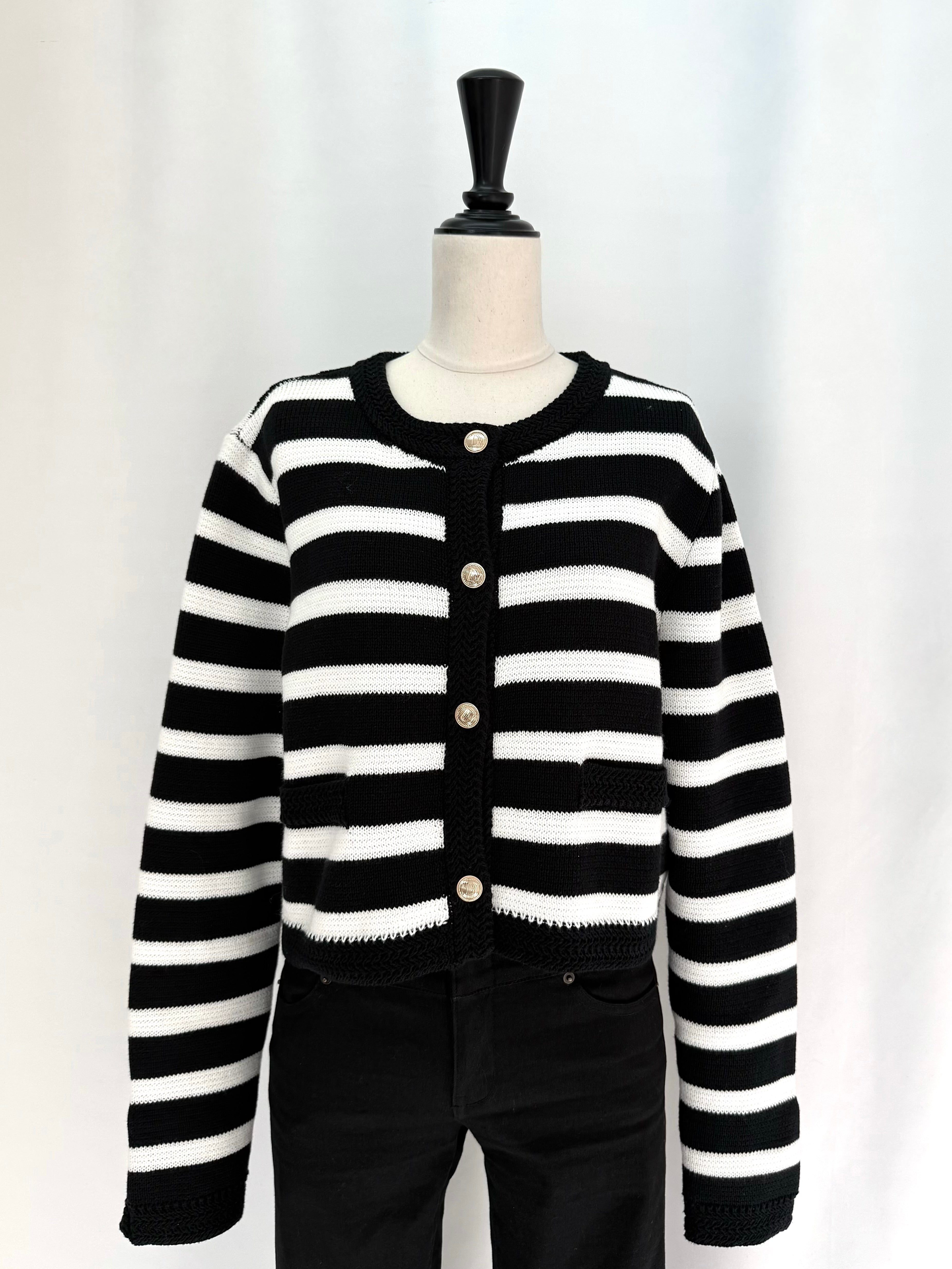 Gold button bulky knit cardigan