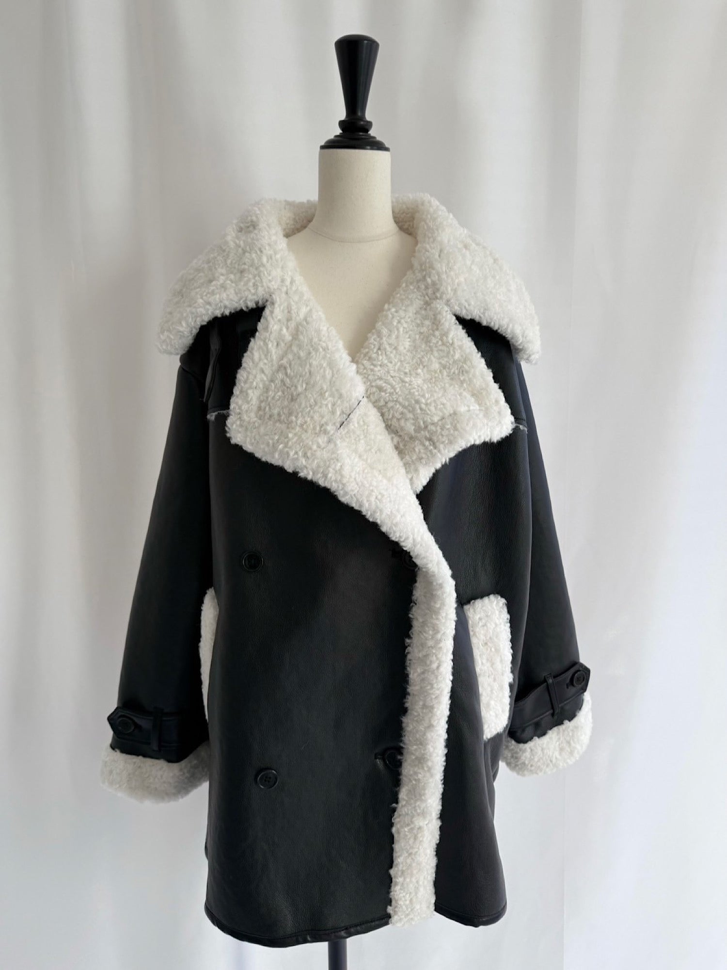 Volume collar loose mouton jacket