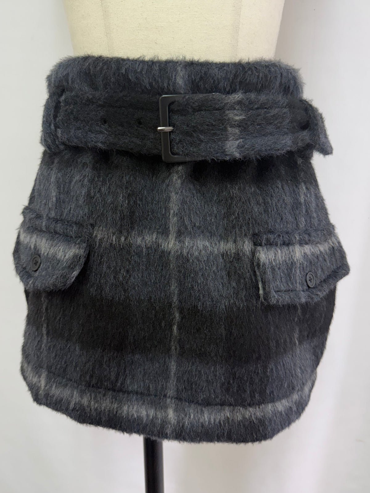 Shaggy check belted skirt with inner shorts(SETUP着用可)
