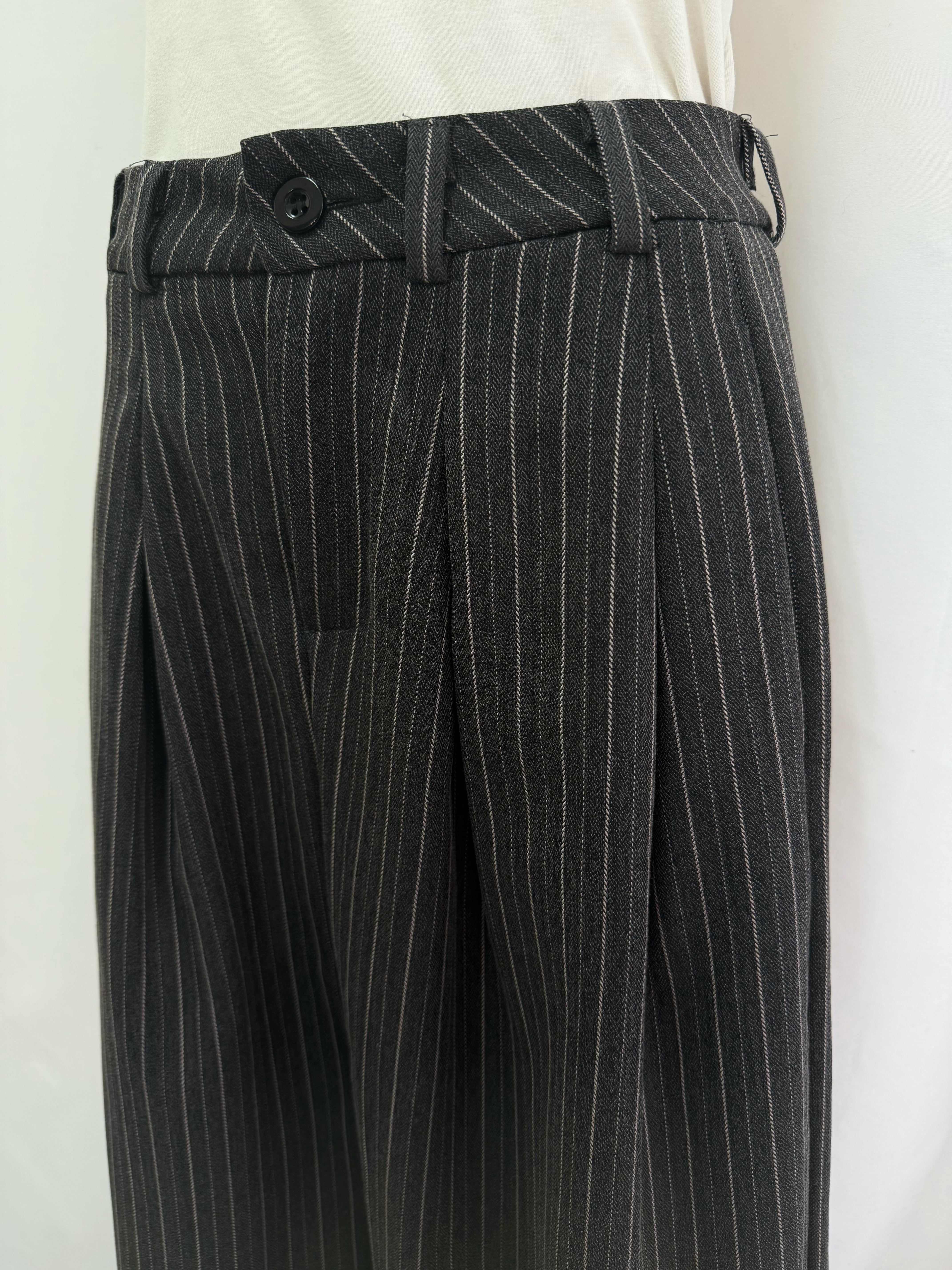 【予約】Two tuck stripe loose pants(8月中旬発送予定)