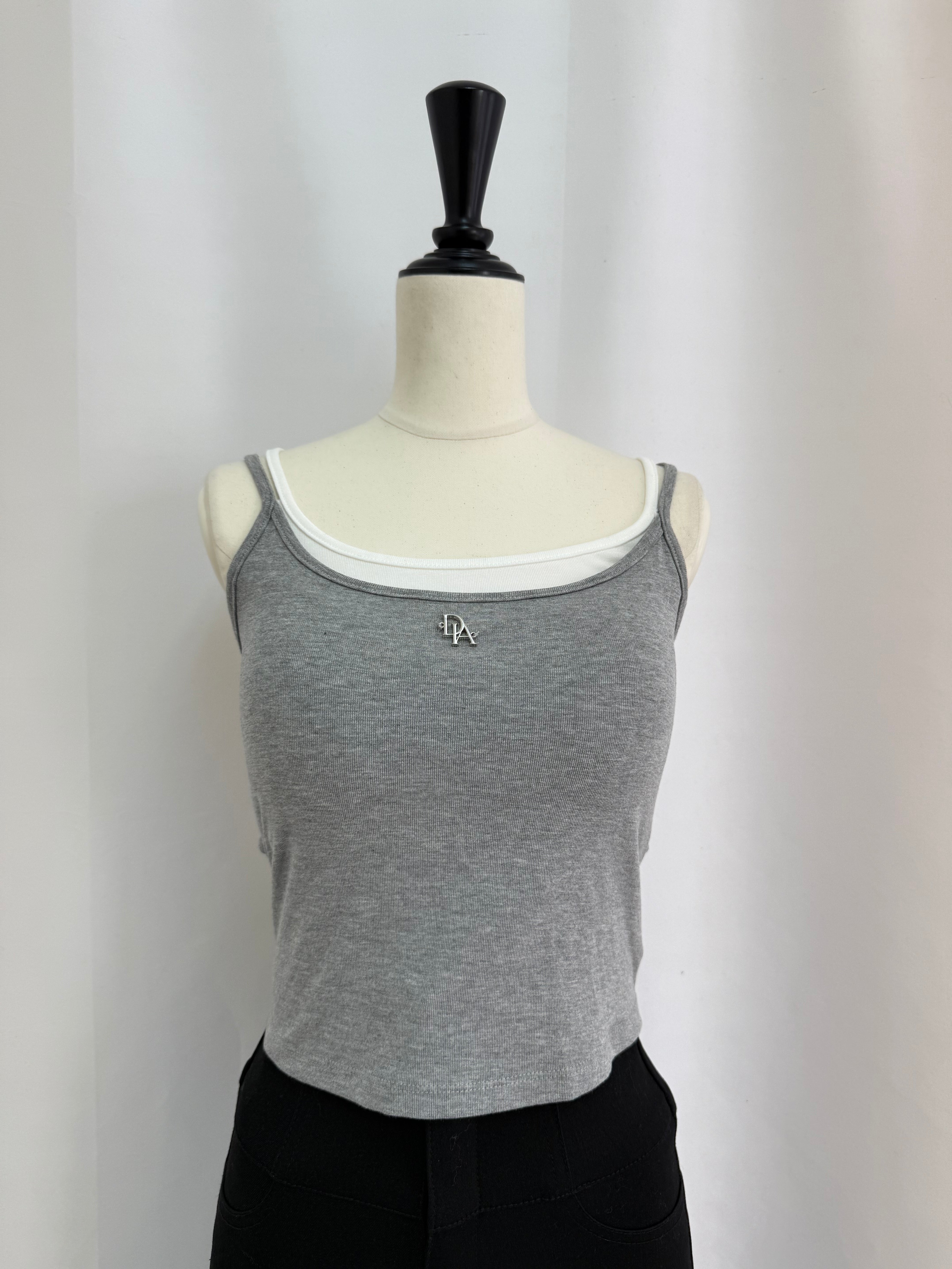 【予約】Layered back open camisole with inner bra(5月上旬発送予定)