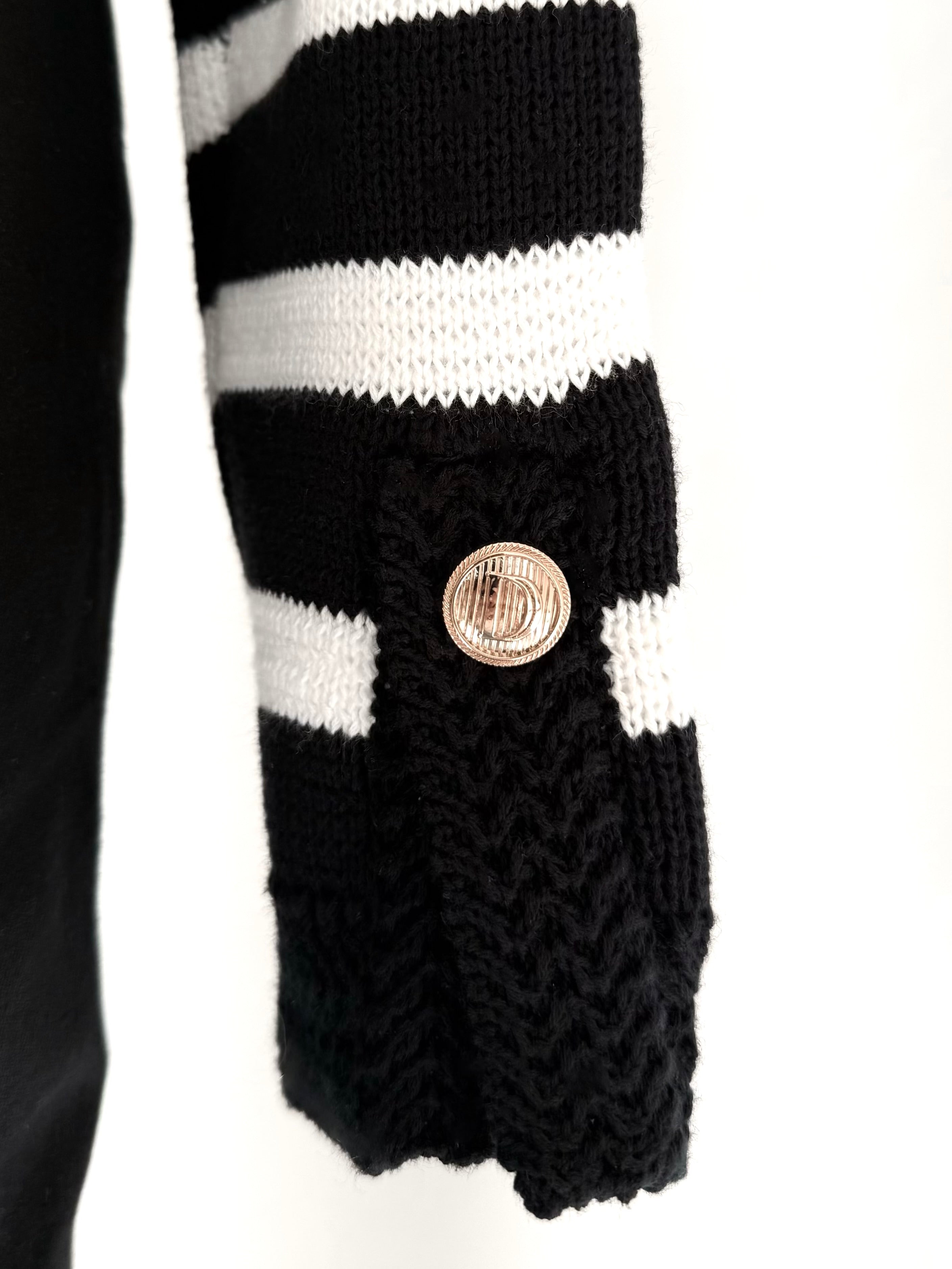 Gold button bulky knit cardigan