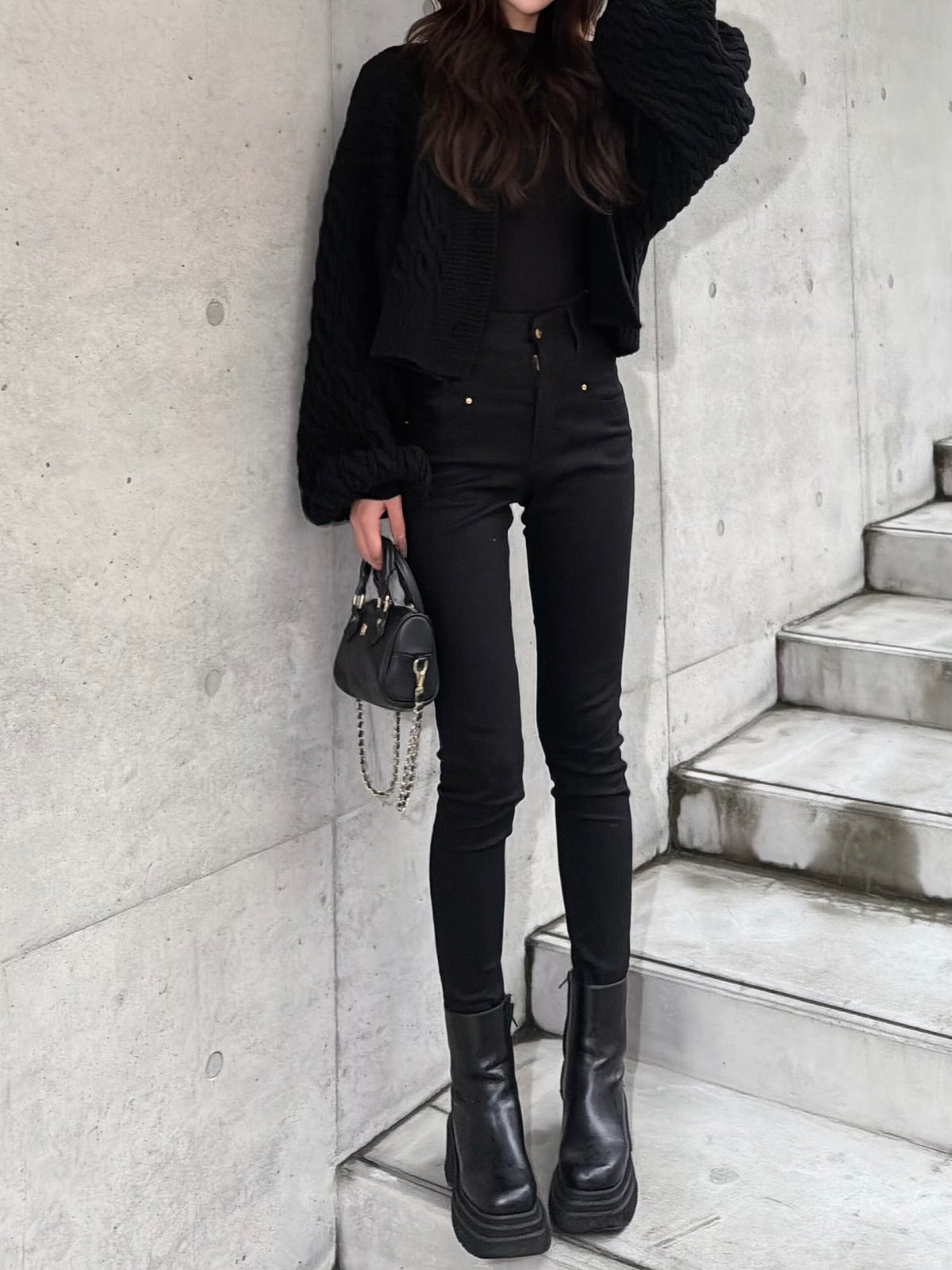 Square toe middle boots