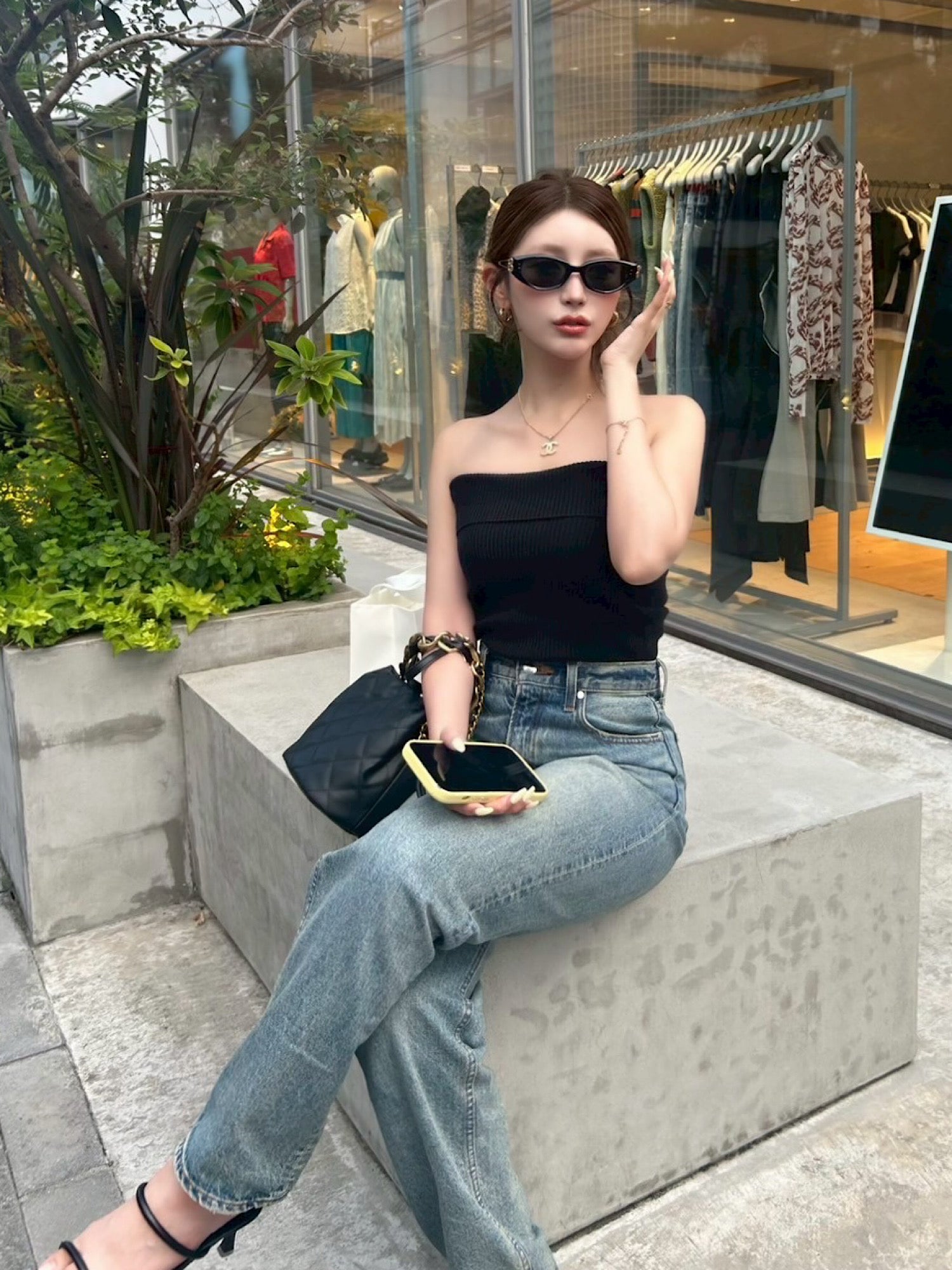 Embroidery damage denim