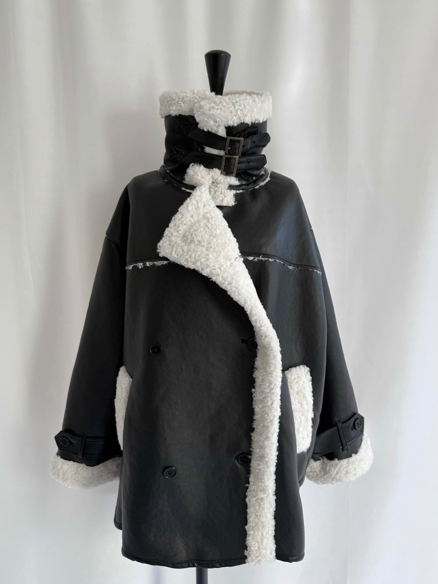 Volume collar loose mouton jacket