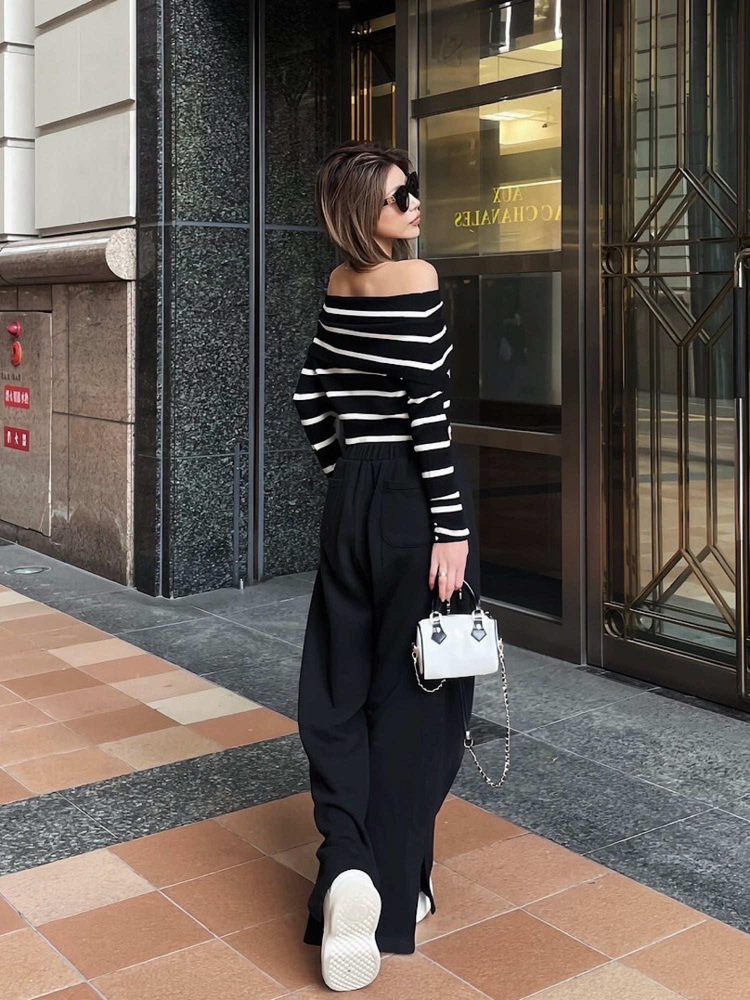 Flap off shoulder cropped knit