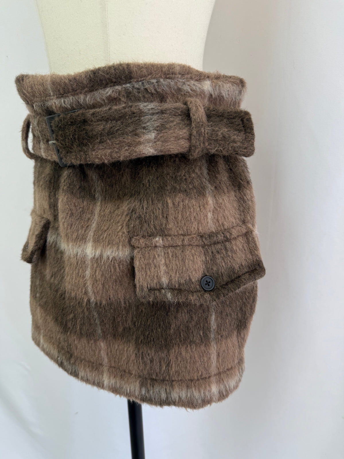 Shaggy check belted skirt with inner shorts(SETUP着用可)