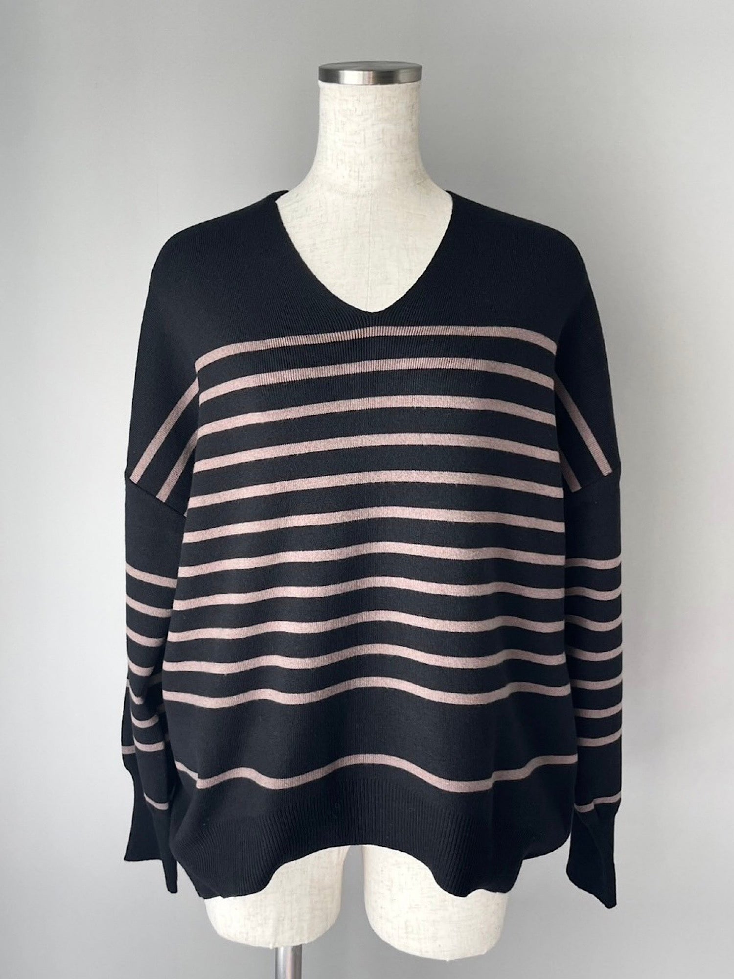 Loose Vneck color knit