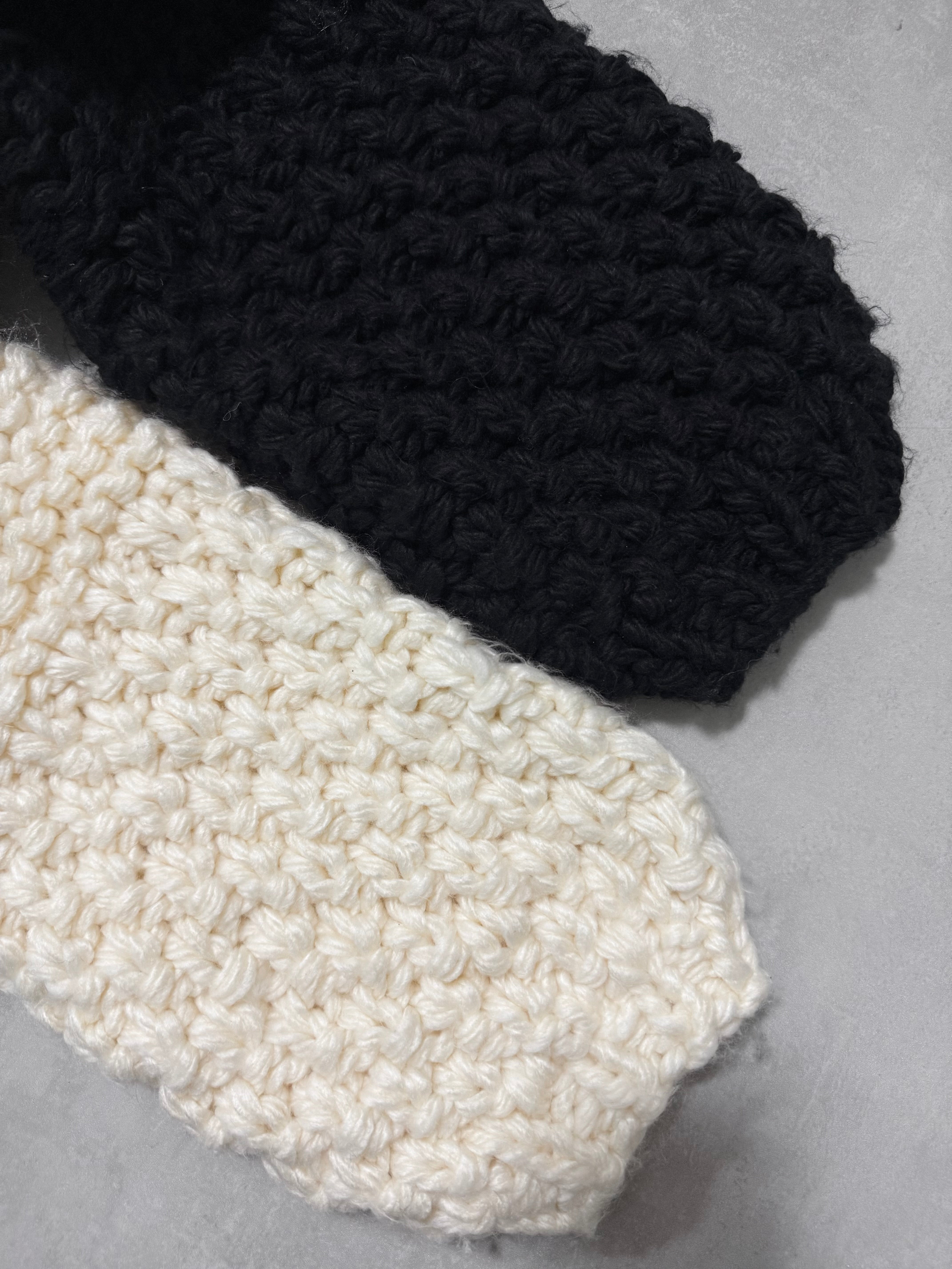 【予約】Low gauge cable cardigan(1月中旬〜下旬発送予定)