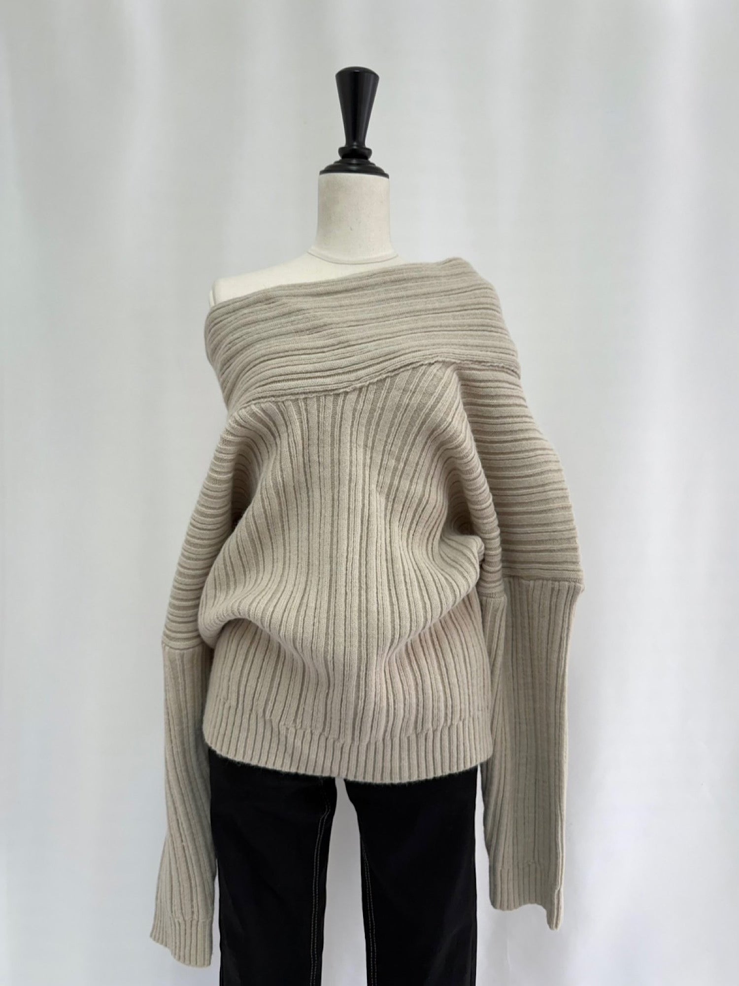 【予約】Random rib off shoulder knit(GRY 2月中旬〜下旬発送予定)
