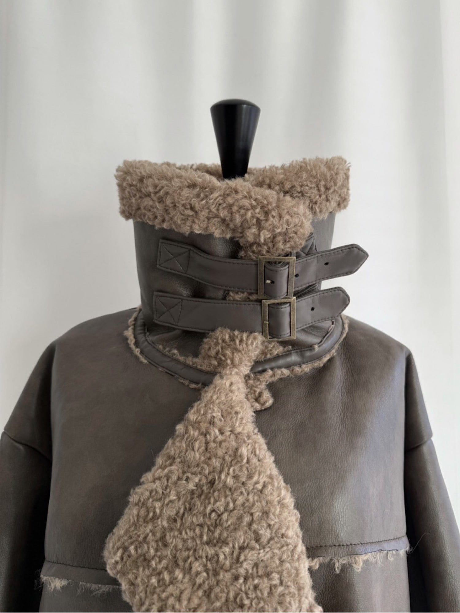 Volume collar loose mouton jacket