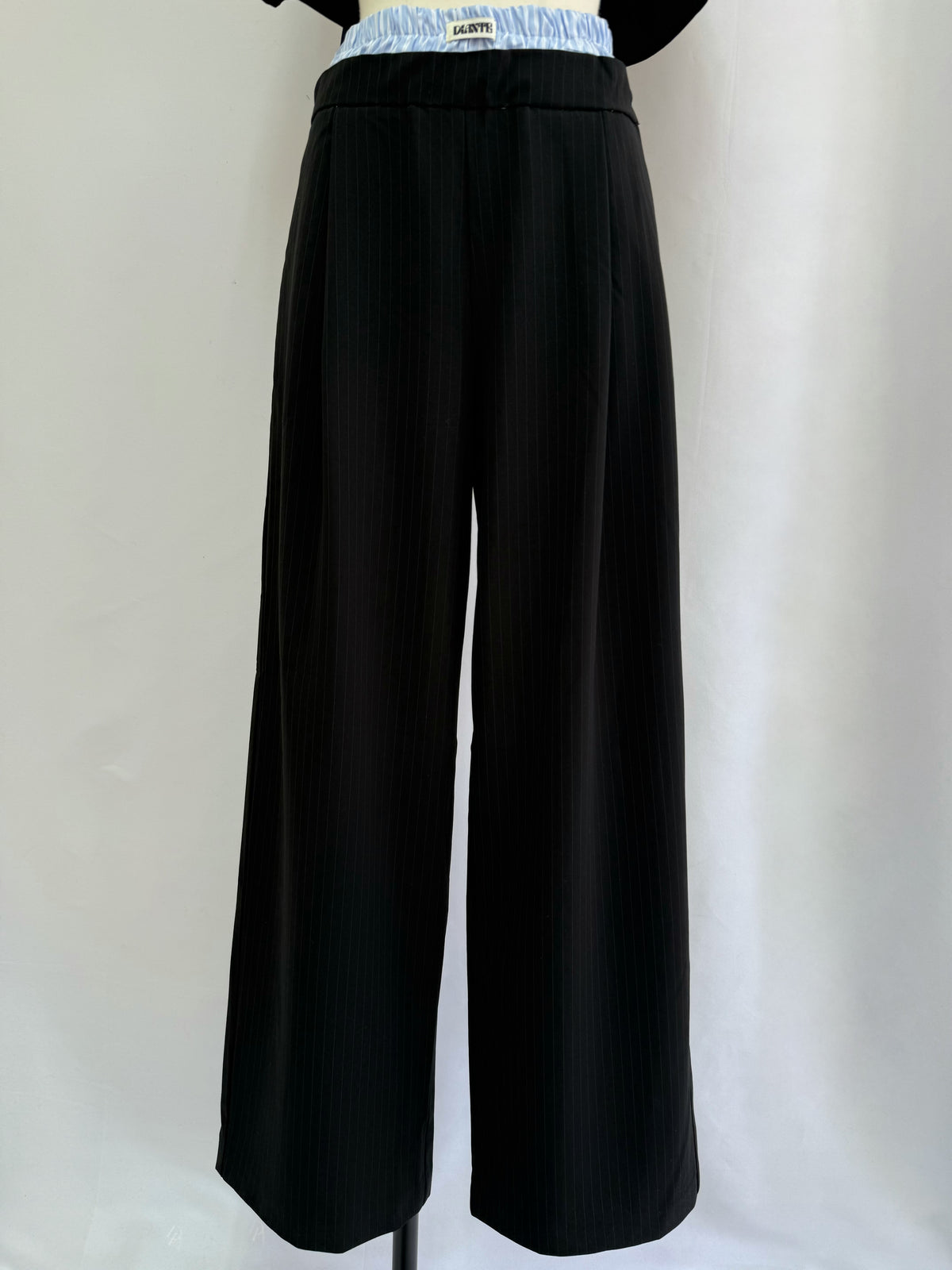 【予約】Layered front tuck pants(SETUP着用可)(9月下旬発送予定)