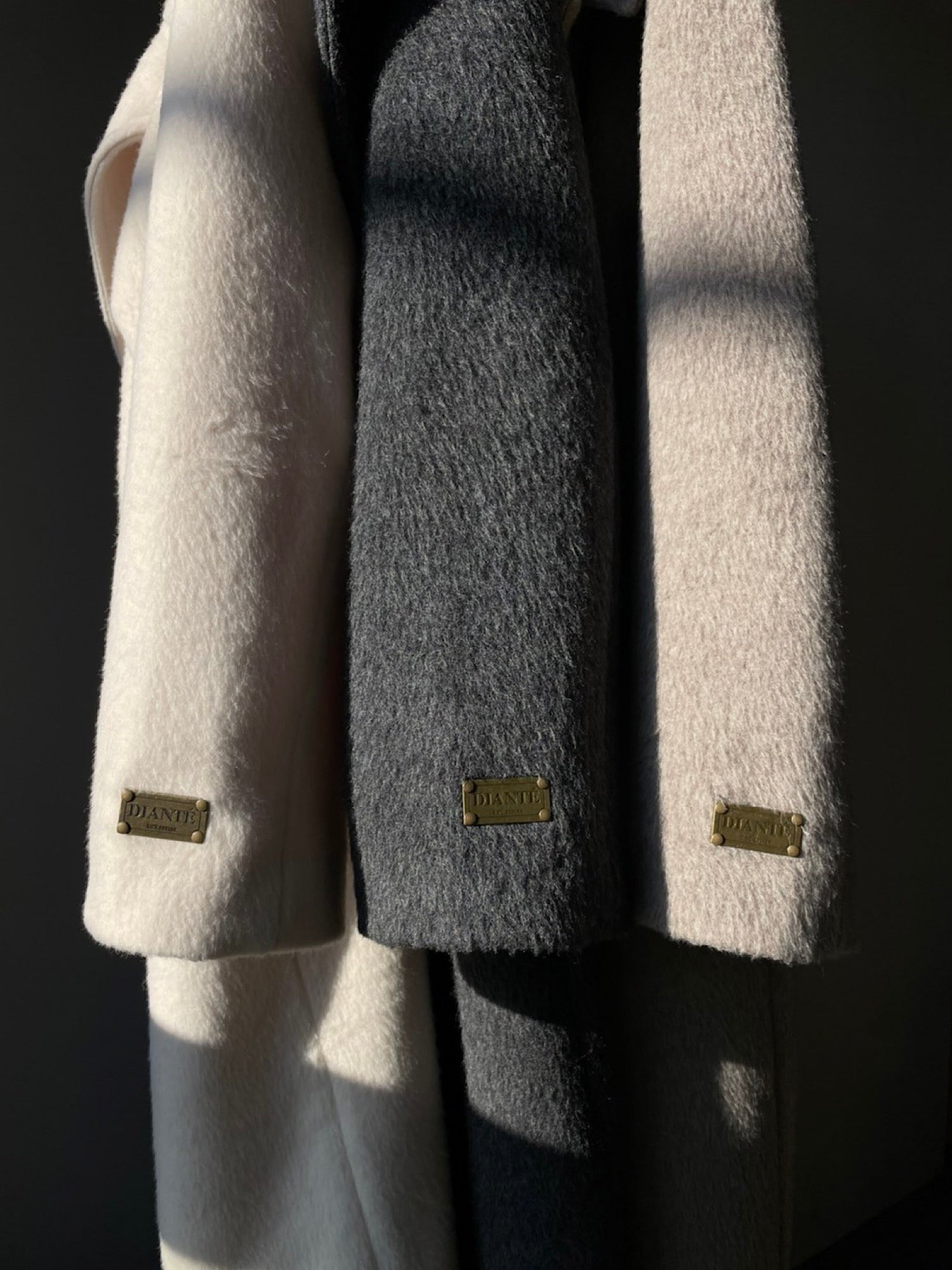 Design pocket wool maxi coat
