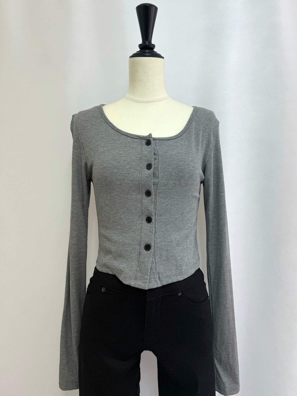 Compact light cardigan