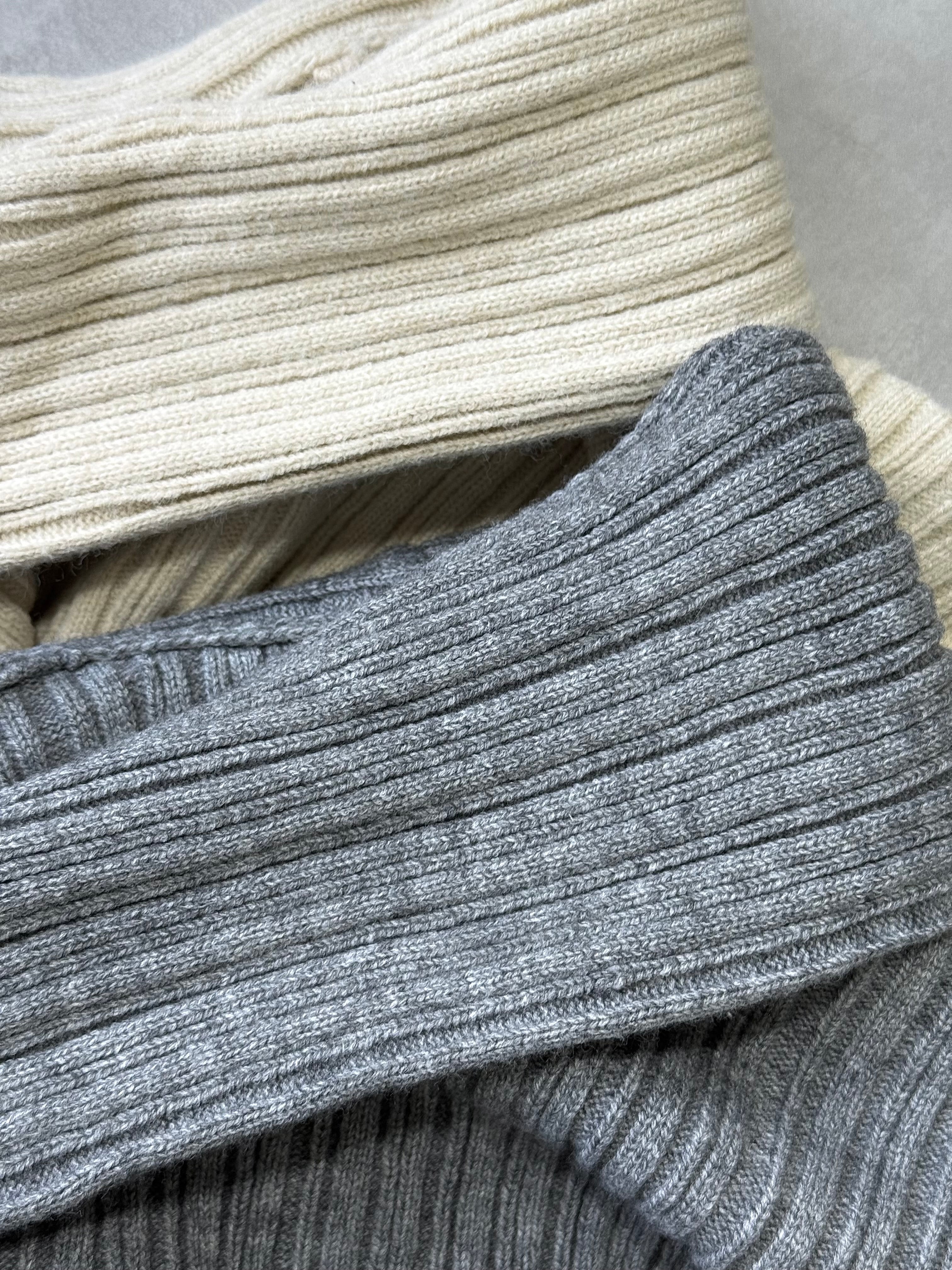 【予約】Random rib off shoulder knit(GRY 2月中旬〜下旬発送予定)