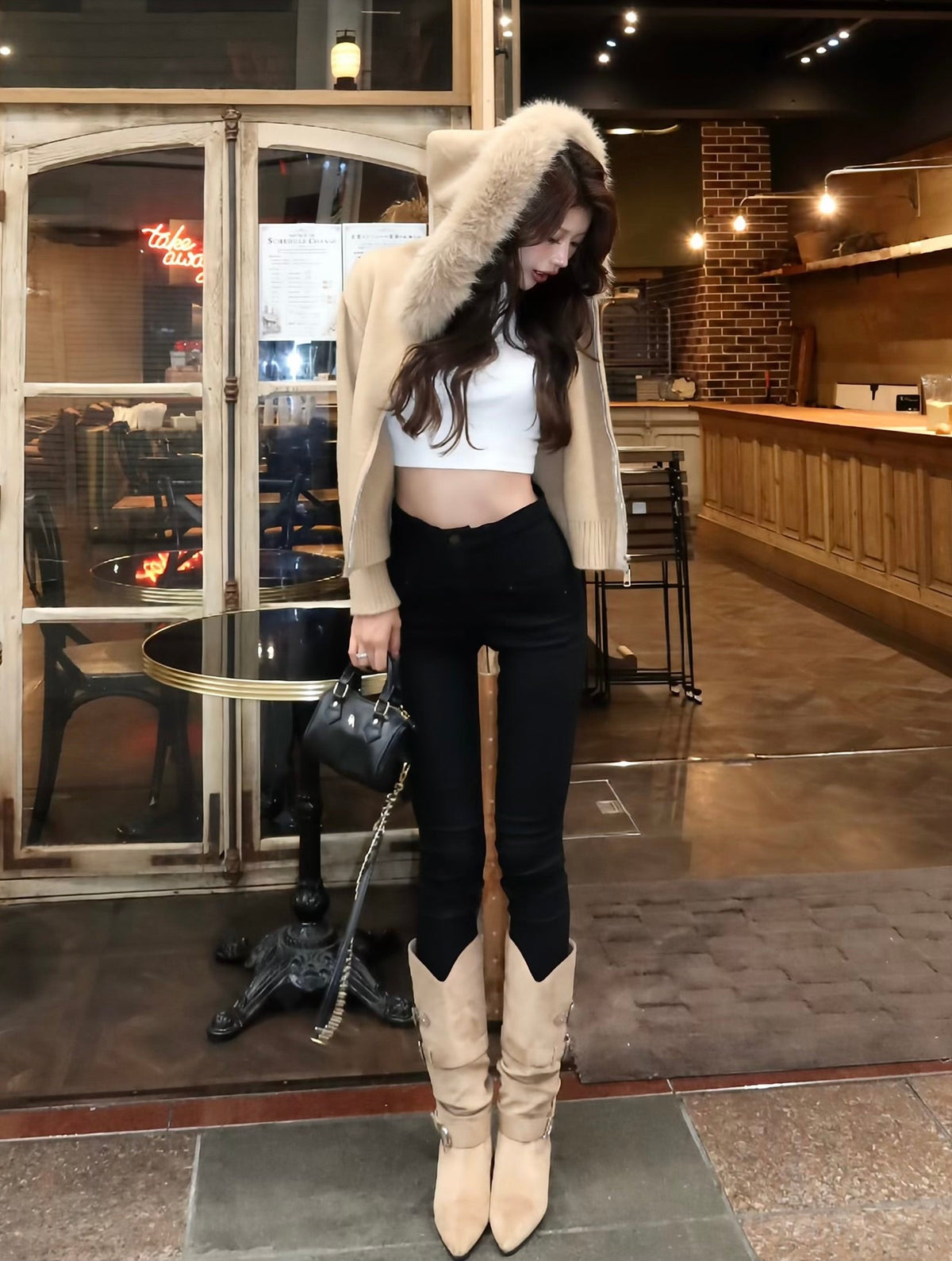 Triple strap middle boots