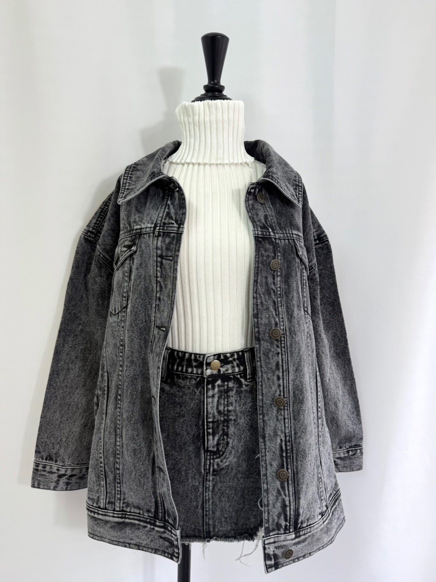 Chemical wash denim jacket（SET UP着用可）