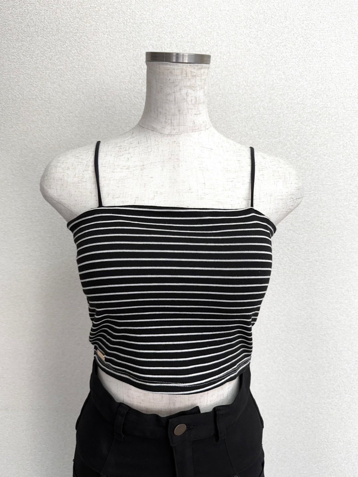 Cropped camisole with inner bra