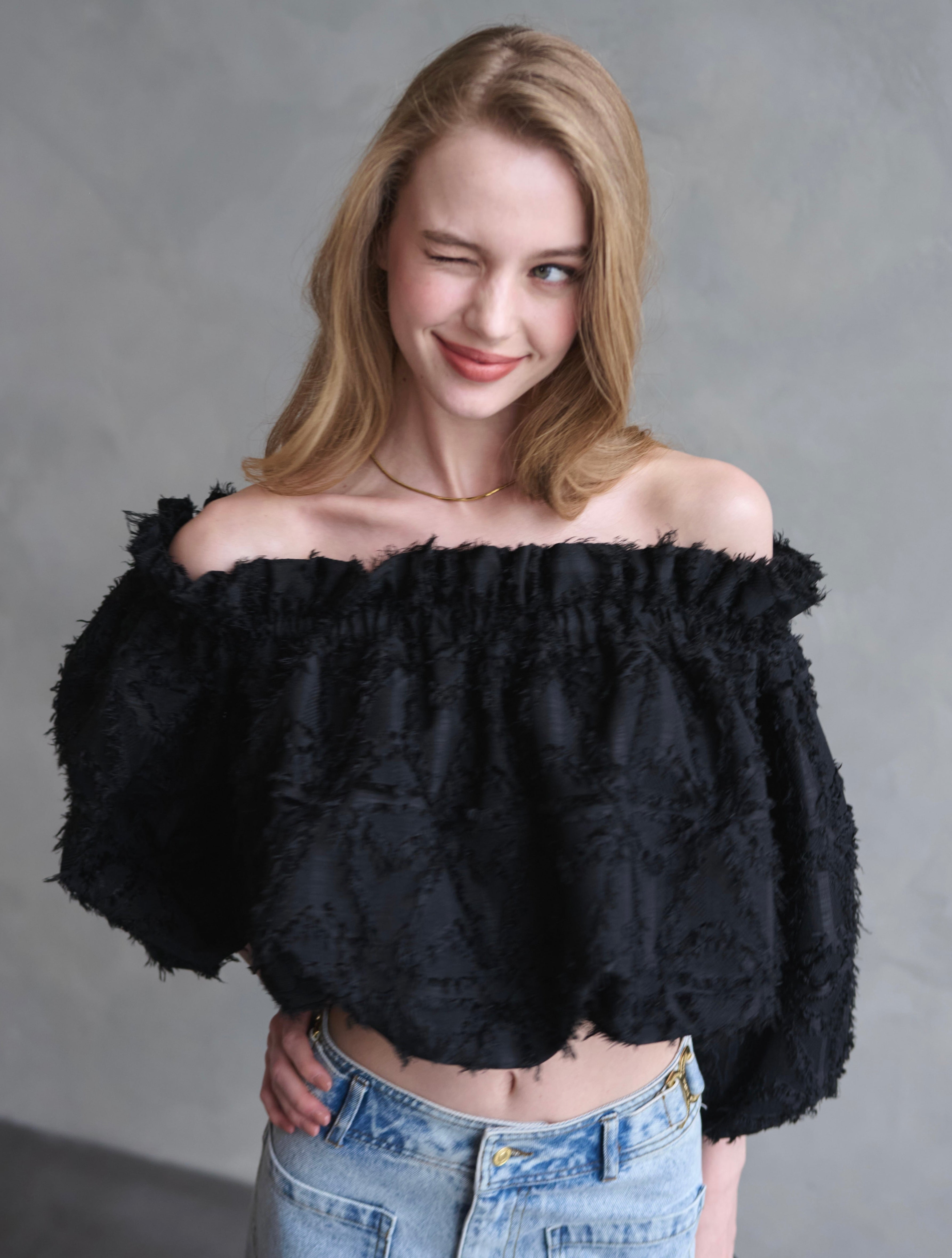 トップス DIANTE Geometric off-shoulder blouse | DIANTÉ (ディアンテ)公式通販サイト