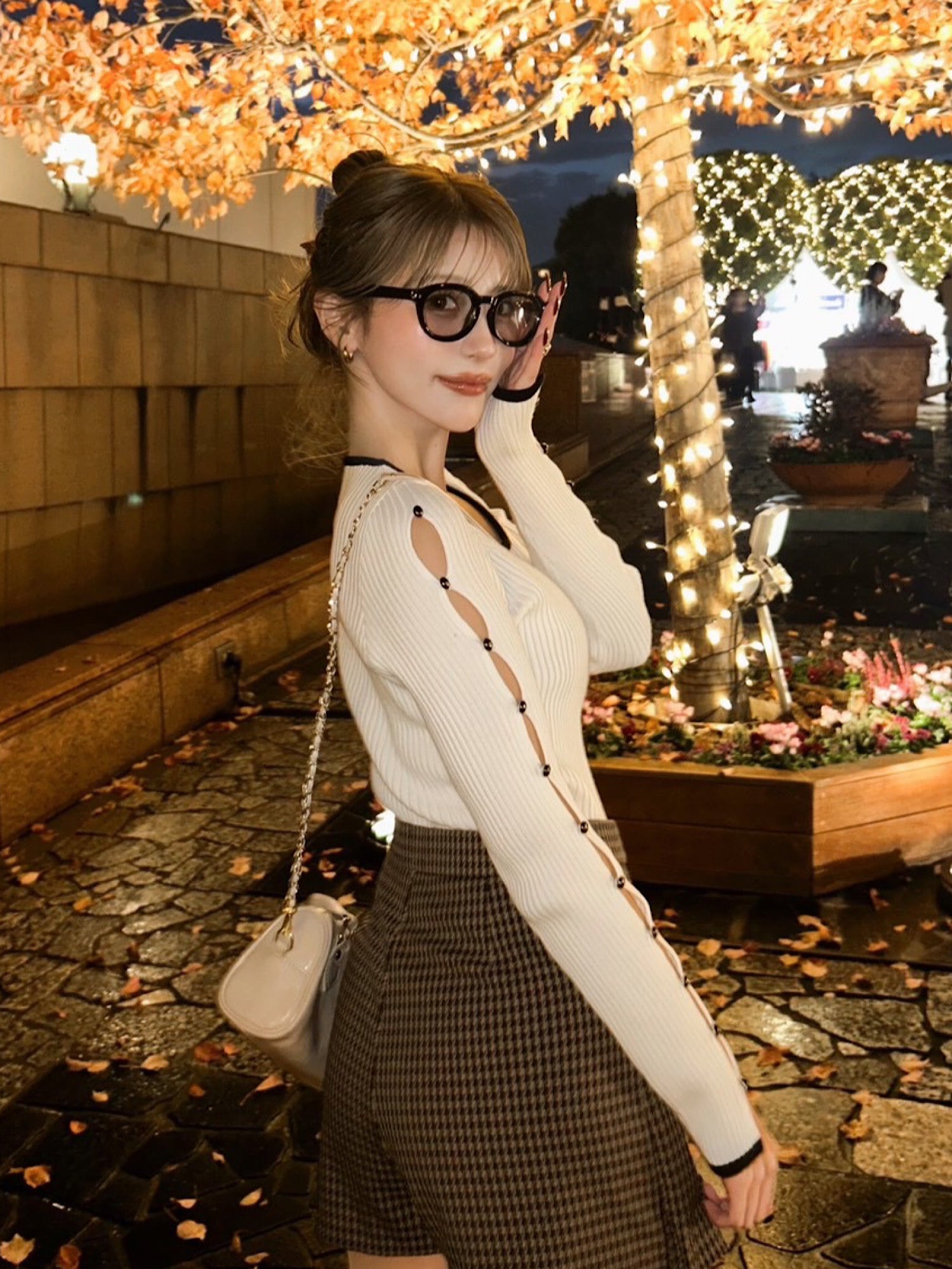 Button sleeve decorate knit