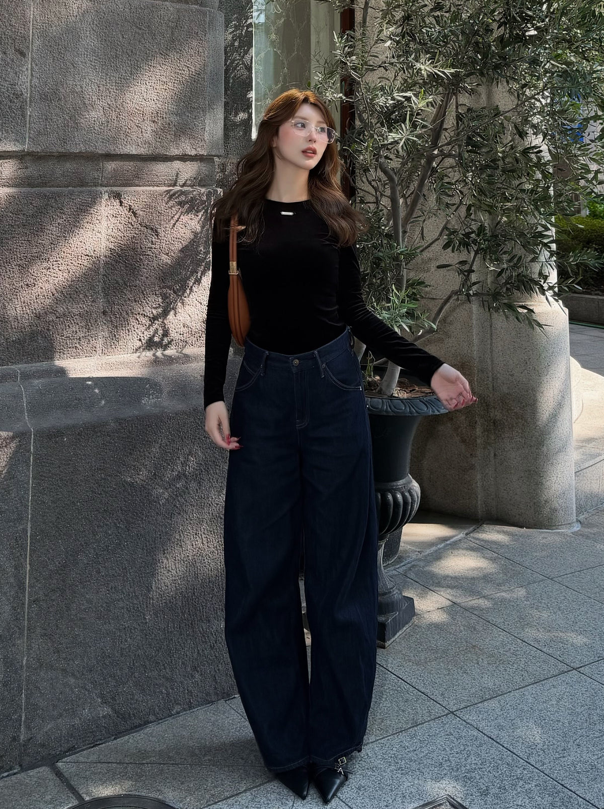 Double strap pumps