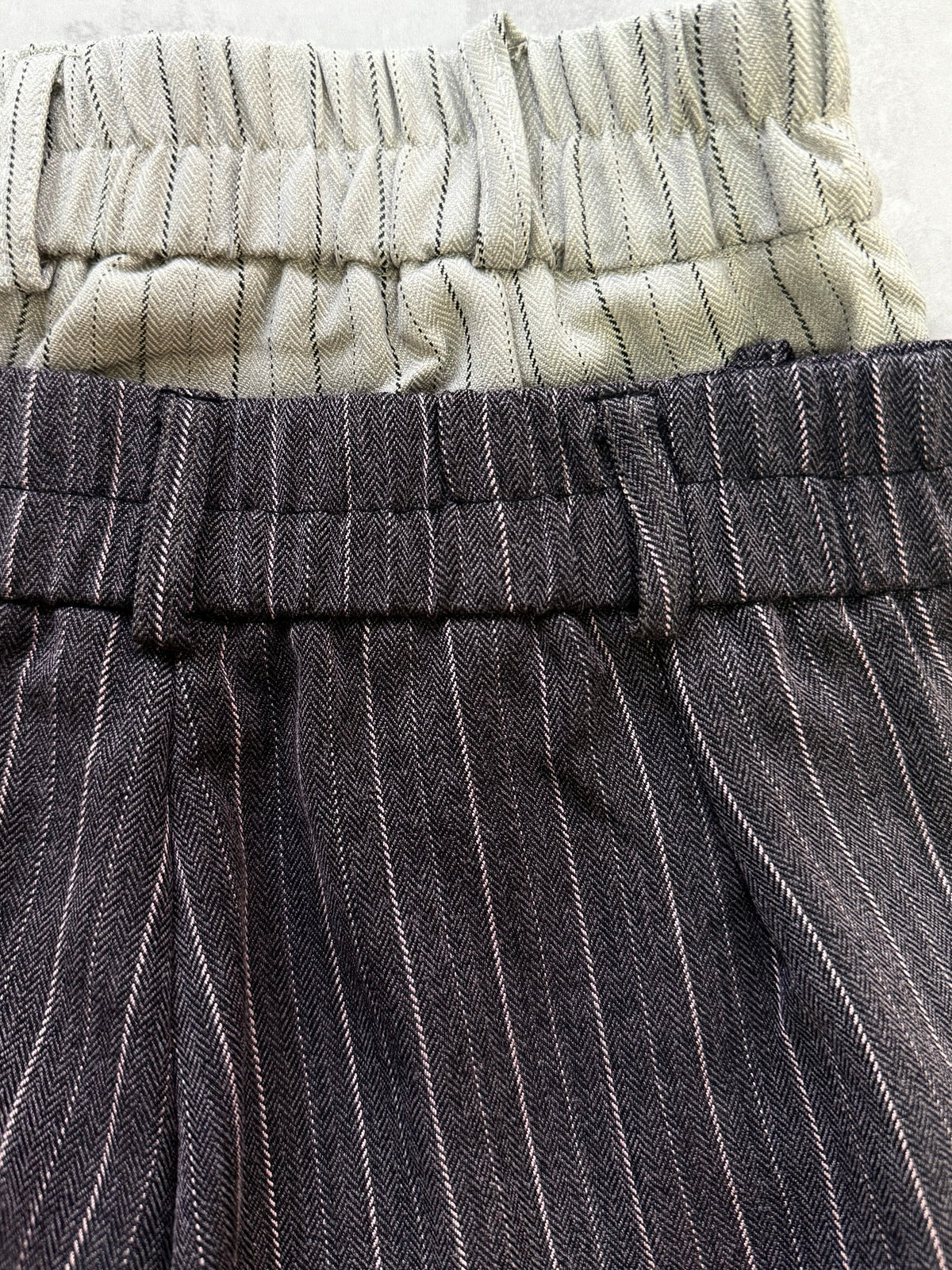 Two tuck stripe loose pants
