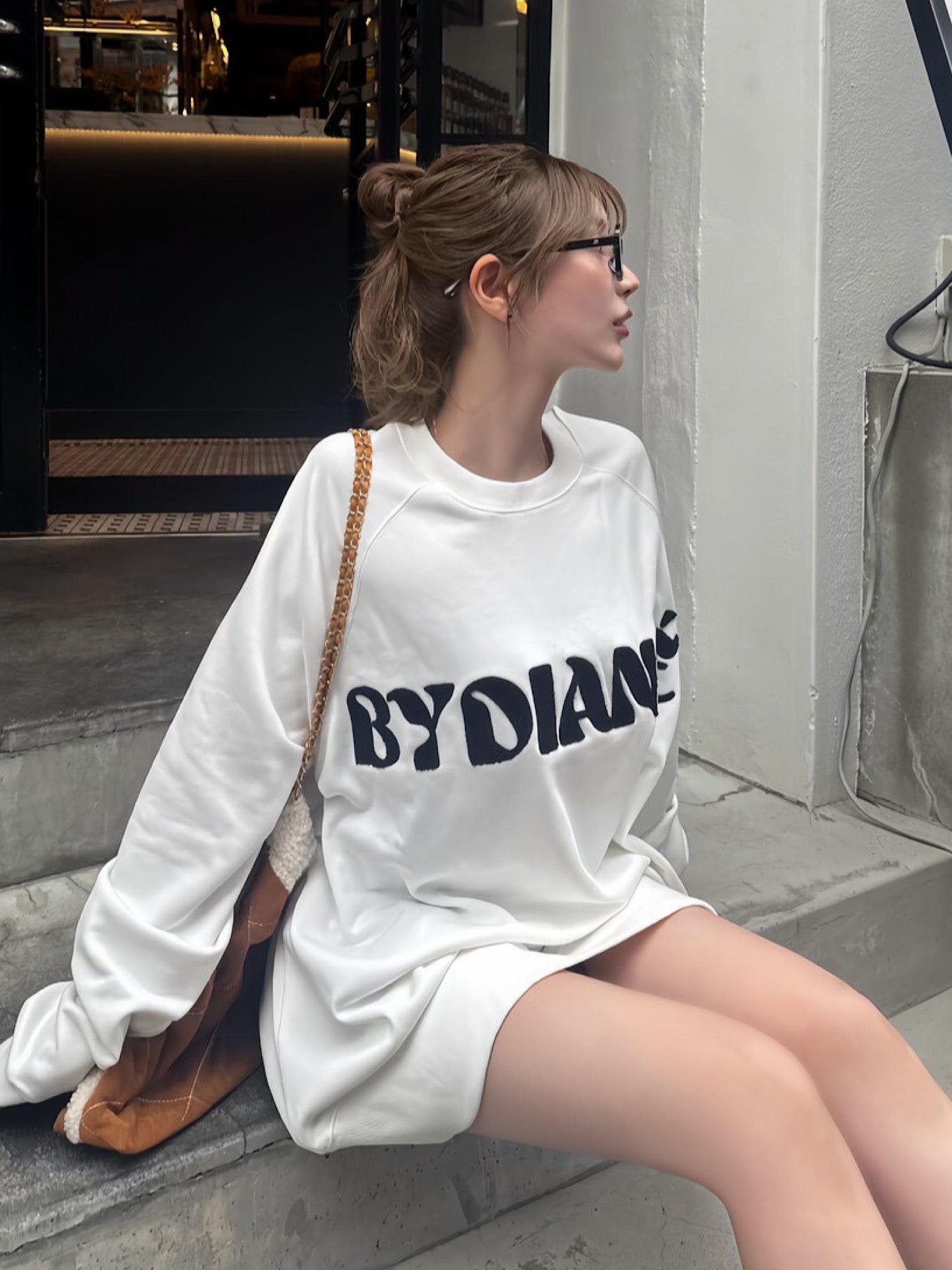Sagara embroidery sweat tops