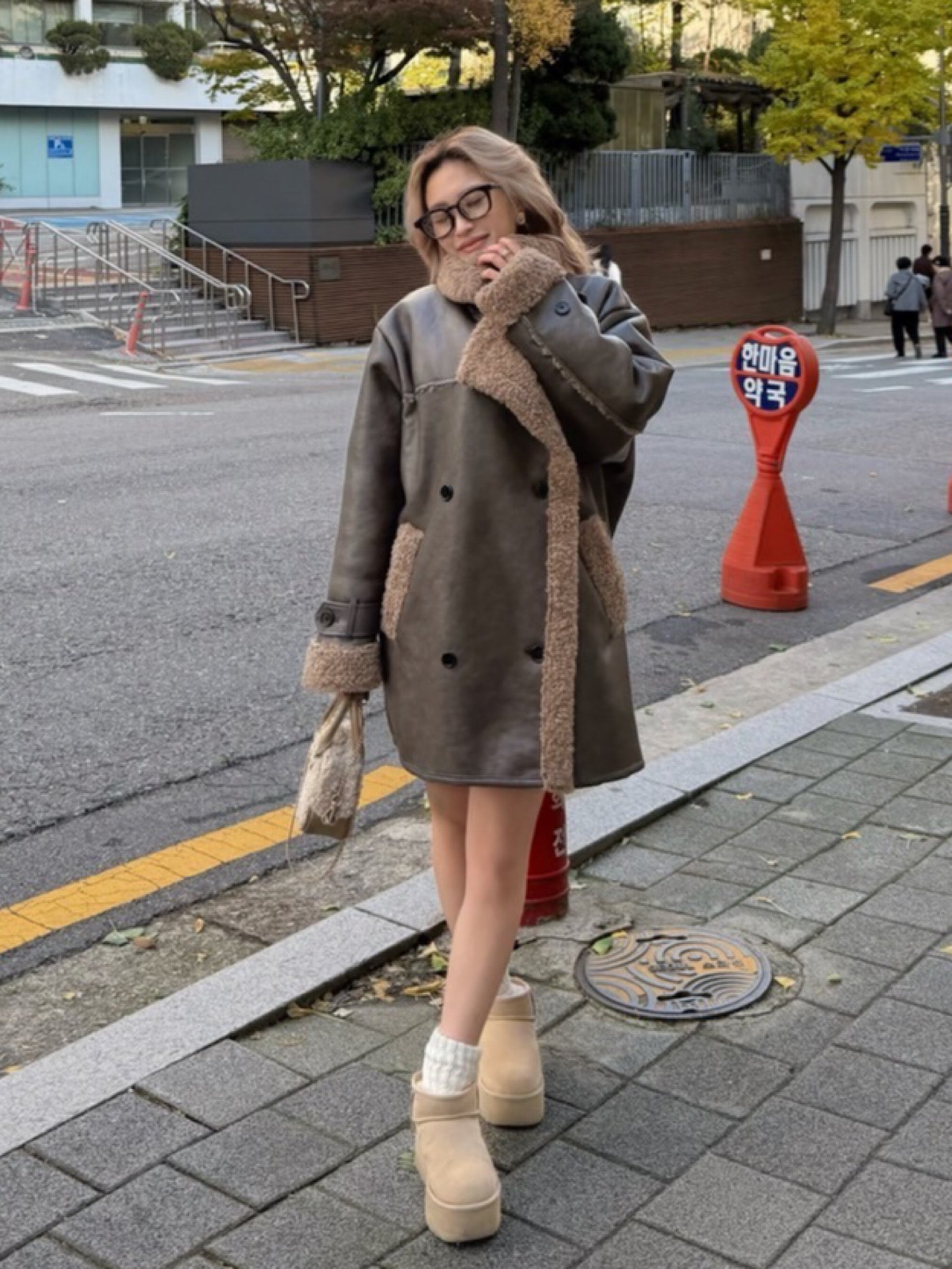 Volume collar loose mouton jacket