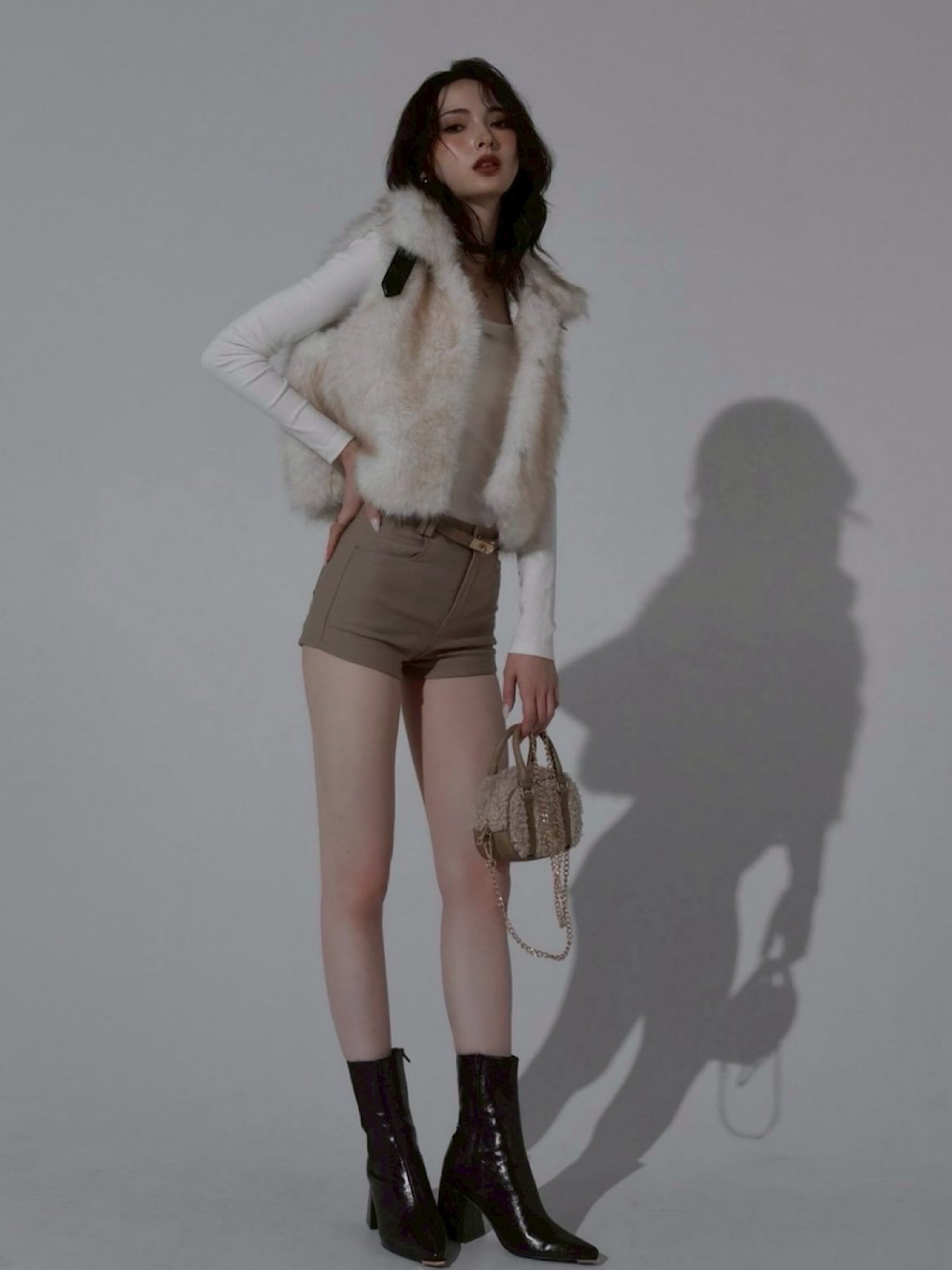 【予約】Premium eco fur belted vest(11月上旬〜中旬発送予定)