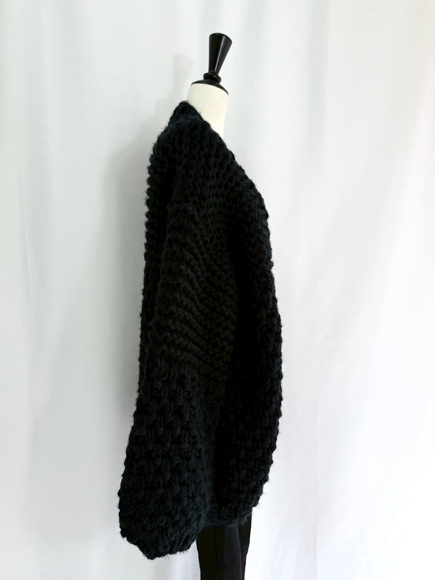 【予約】Low gauge cable cardigan(1月中旬〜下旬発送予定)