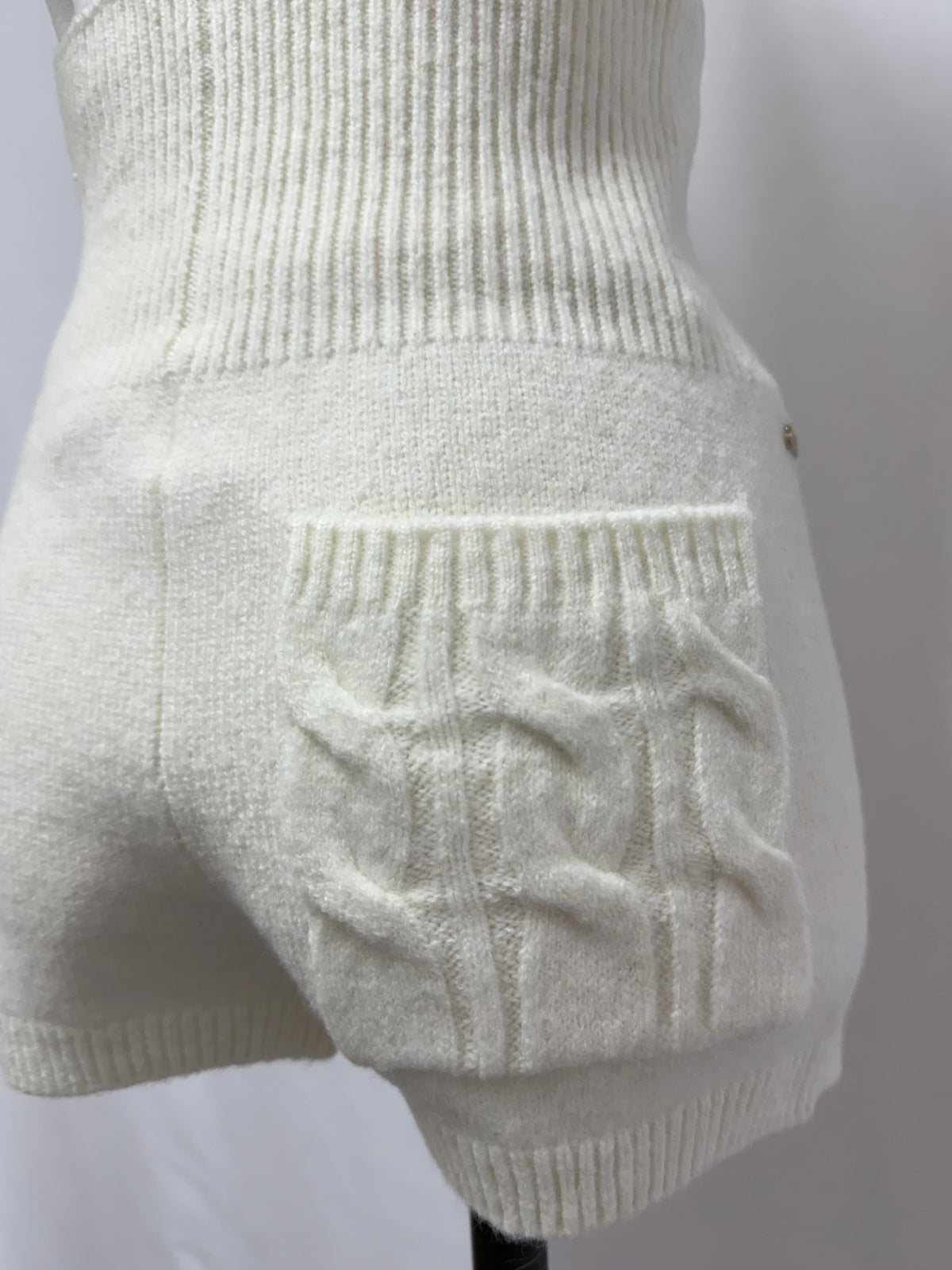 【予約】Cable pochet knit shorts(SETUP着用可)(10月下旬発送予定)