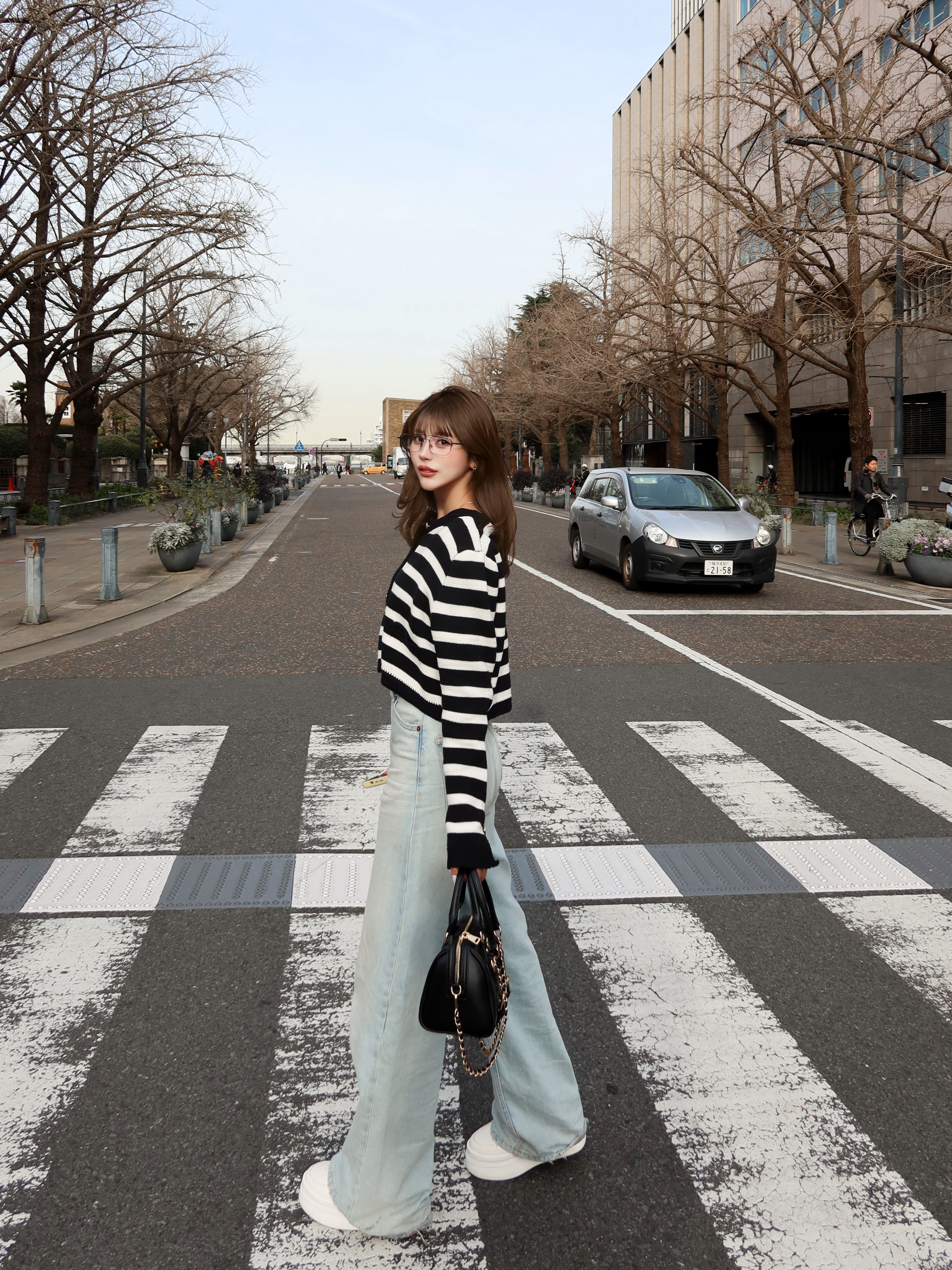 Gold button bulky knit cardigan