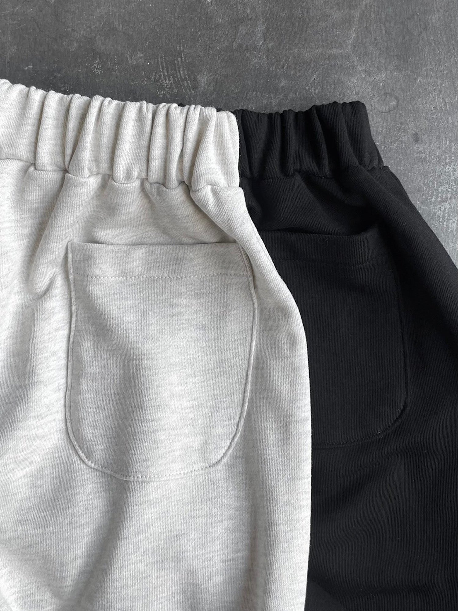 【予約】Front piping sweat pants(11月上旬～中旬発送予定)