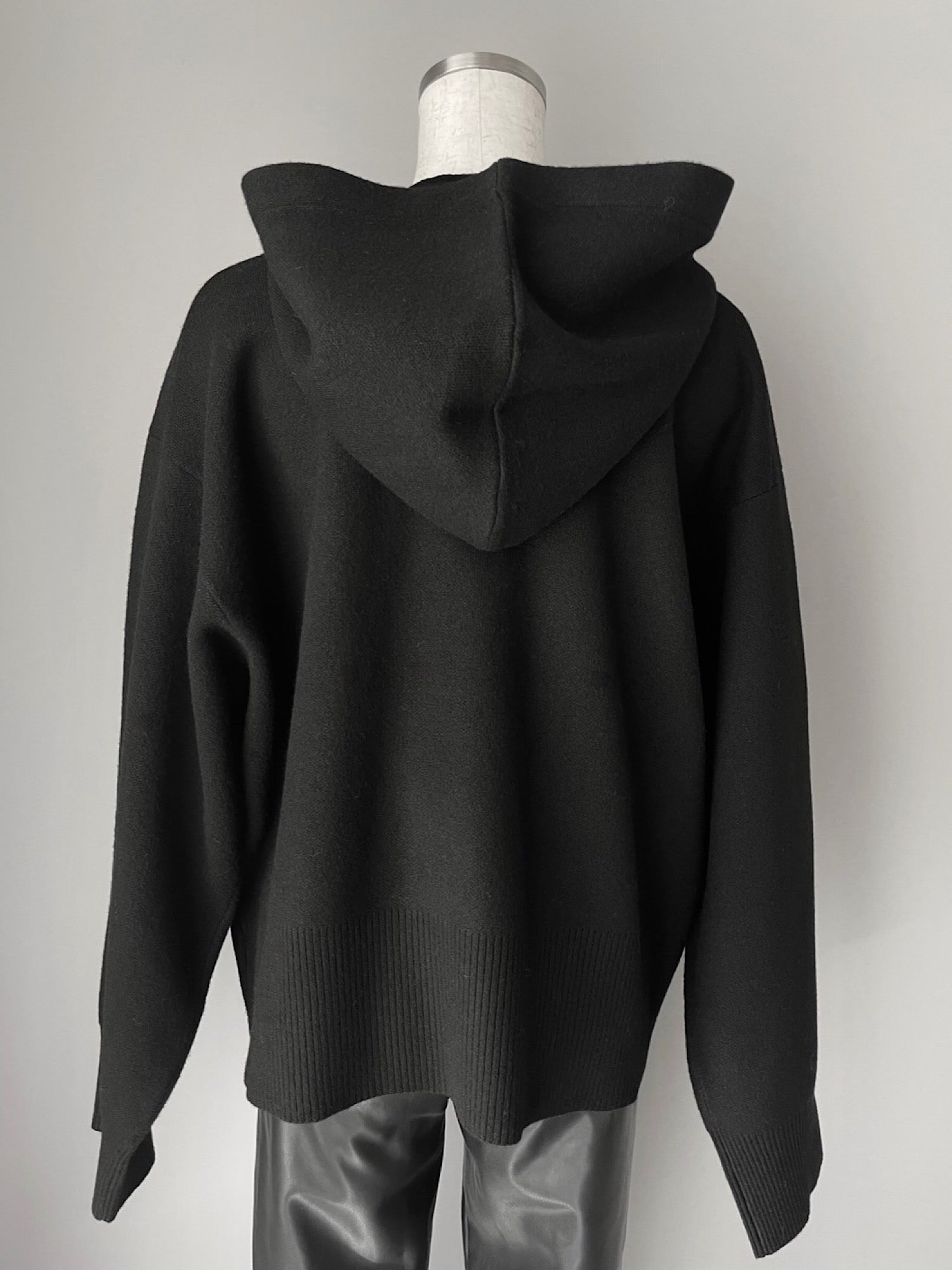 Raglan sleeve knit hoodie