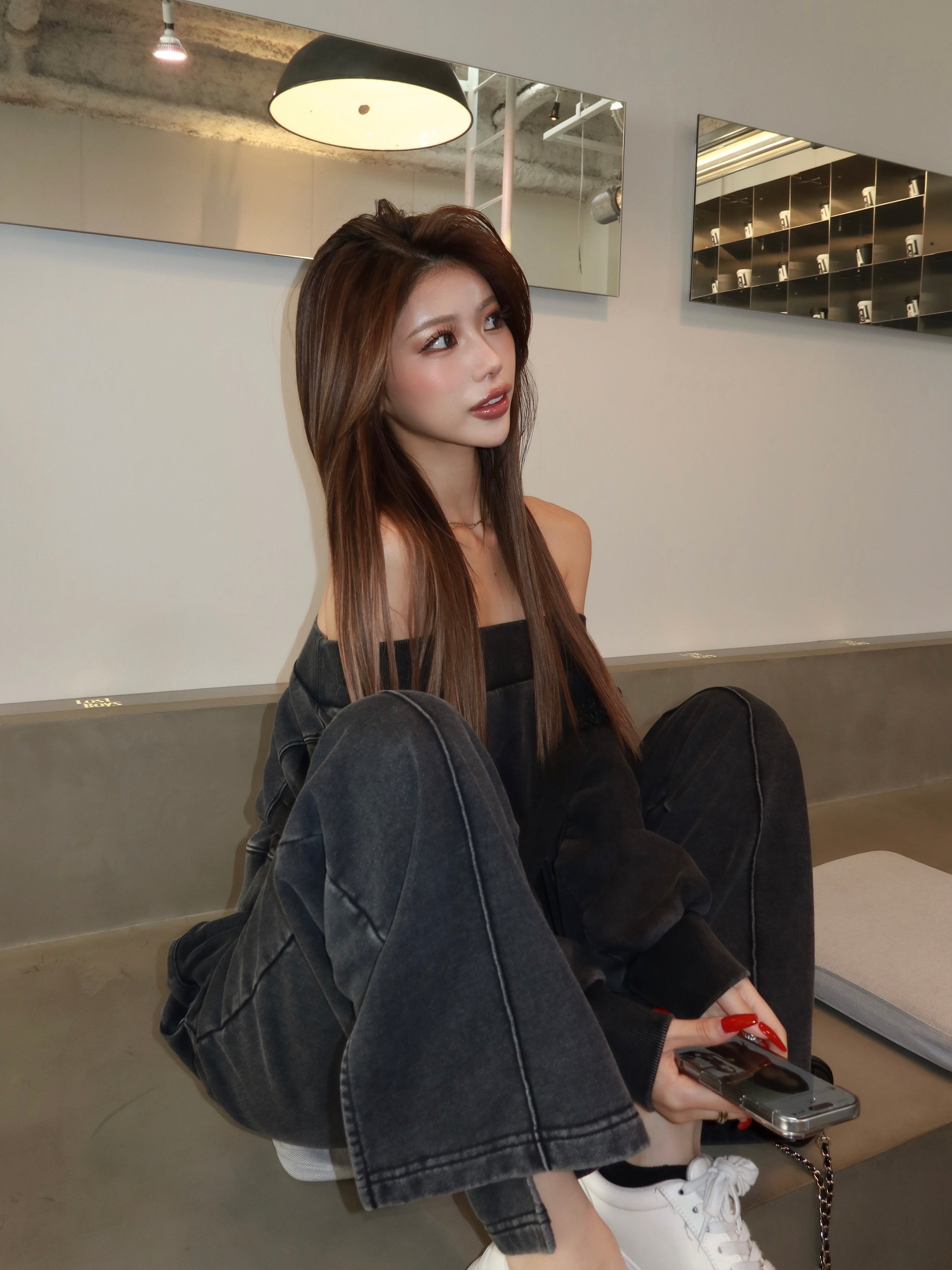 Overdye off-shoulder sweat tops