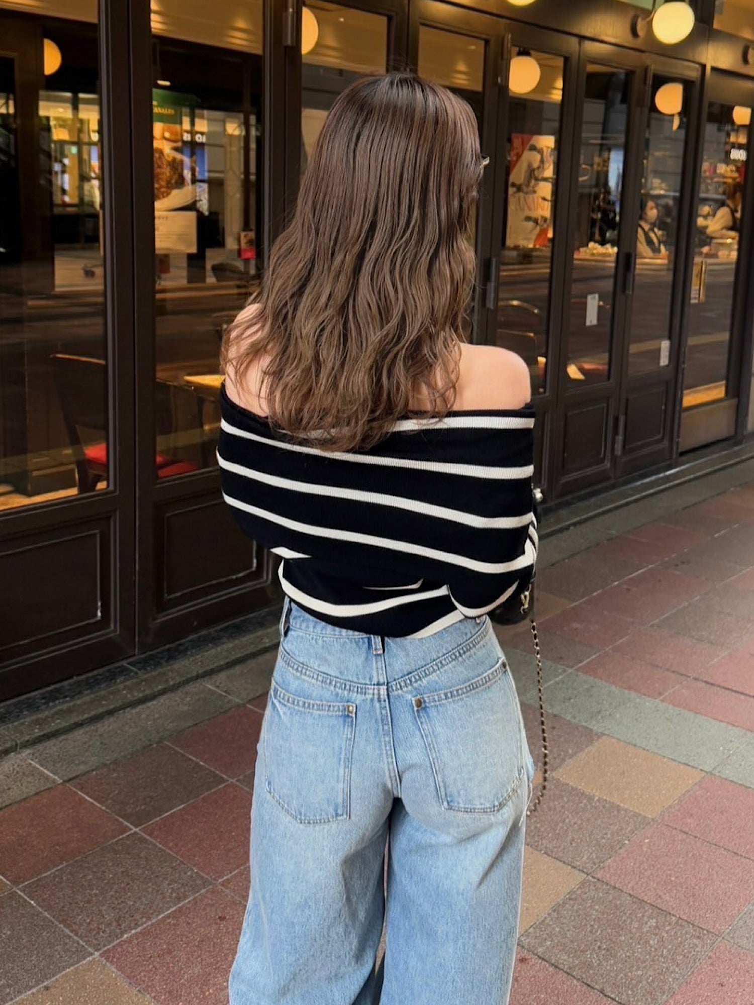 Flap off shoulder cropped knit