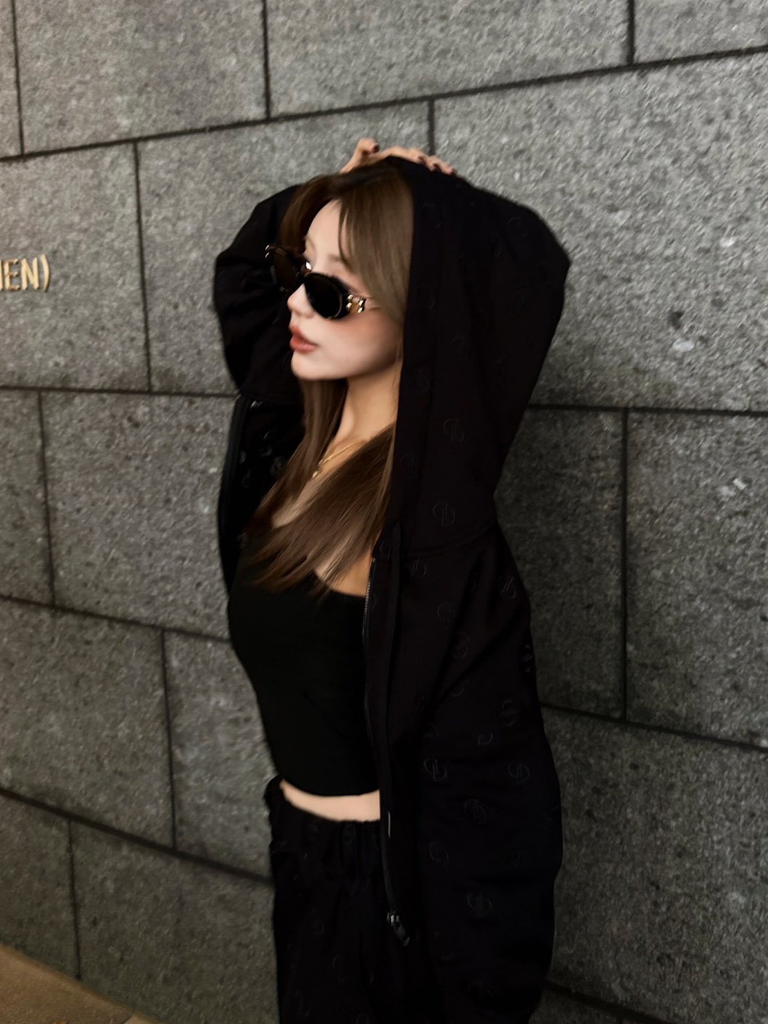 【予約】All over logo zip up hoodie sweat(BLK 12月中旬〜下旬発送予定)