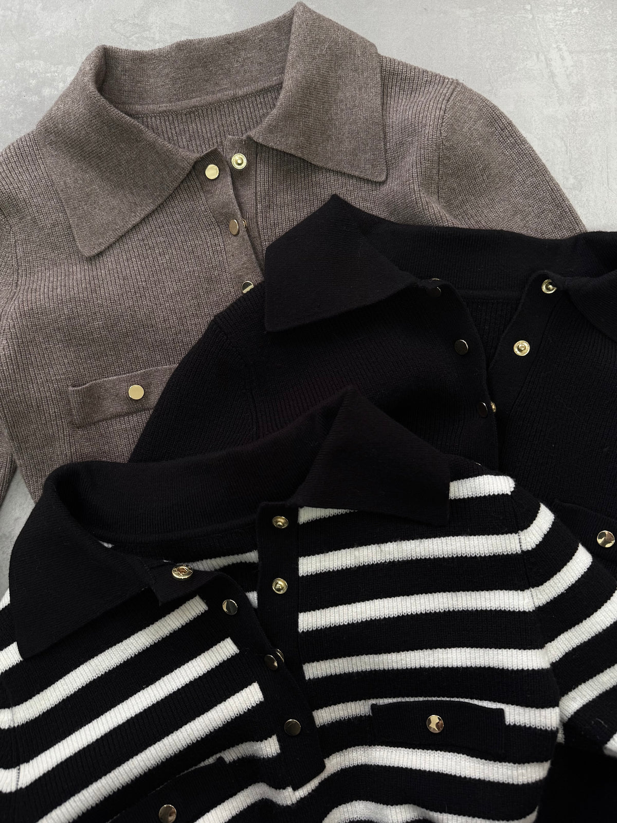 【予約】Big collar gold button rib knit(11月上旬発送予定)