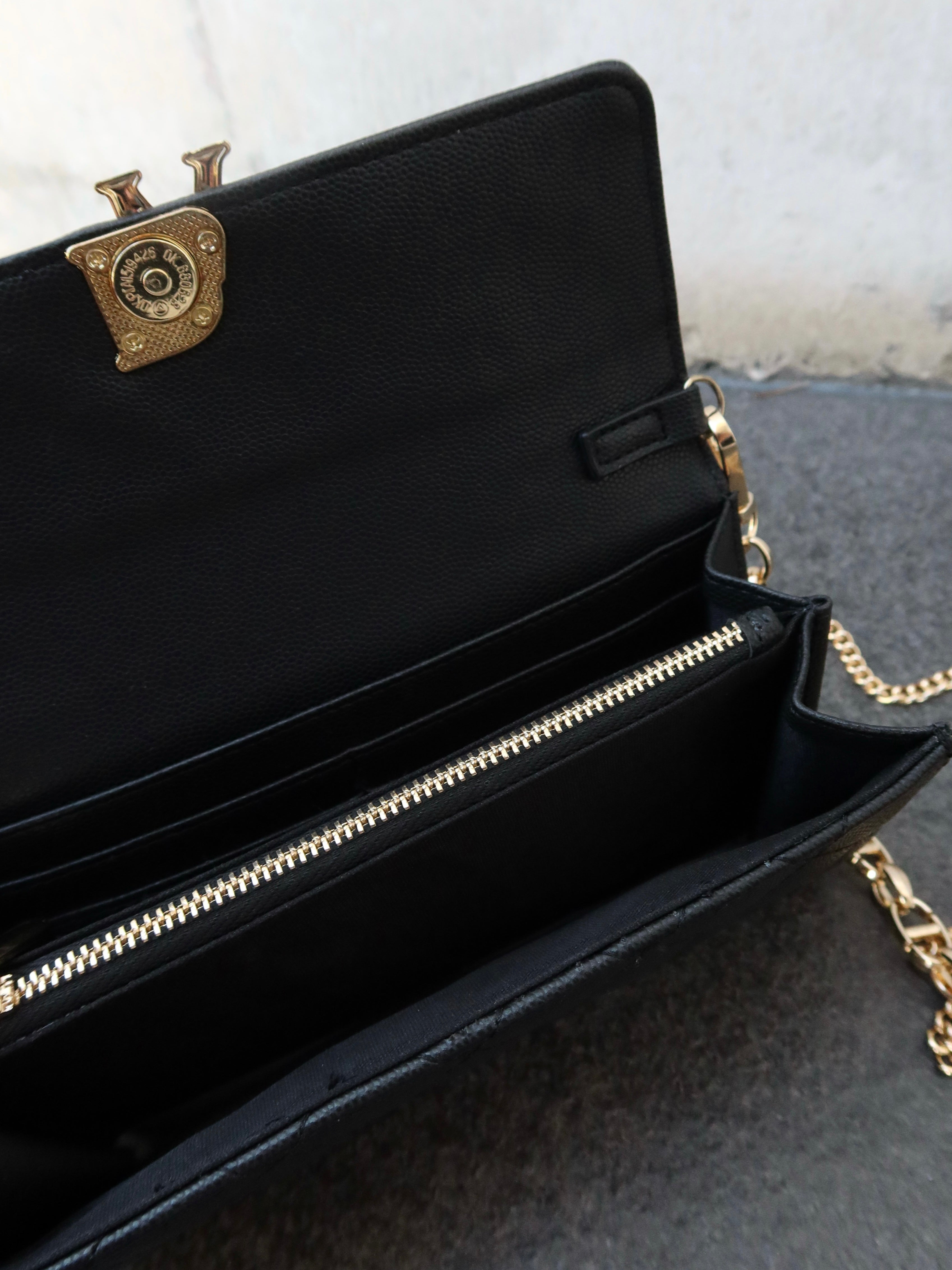 DIA buckle shoulder bag | DIANTÉ (ディアンテ)公式通販サイト