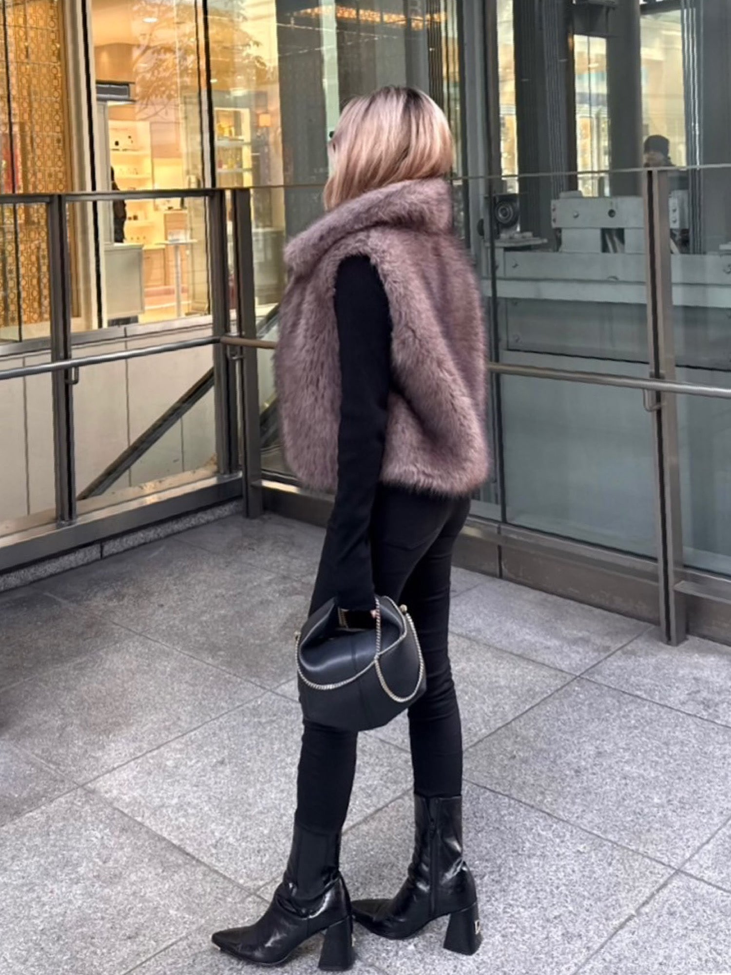 Front pleate side gore boots