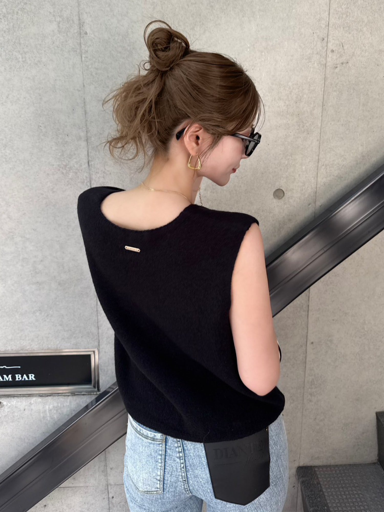 Front button knit vest